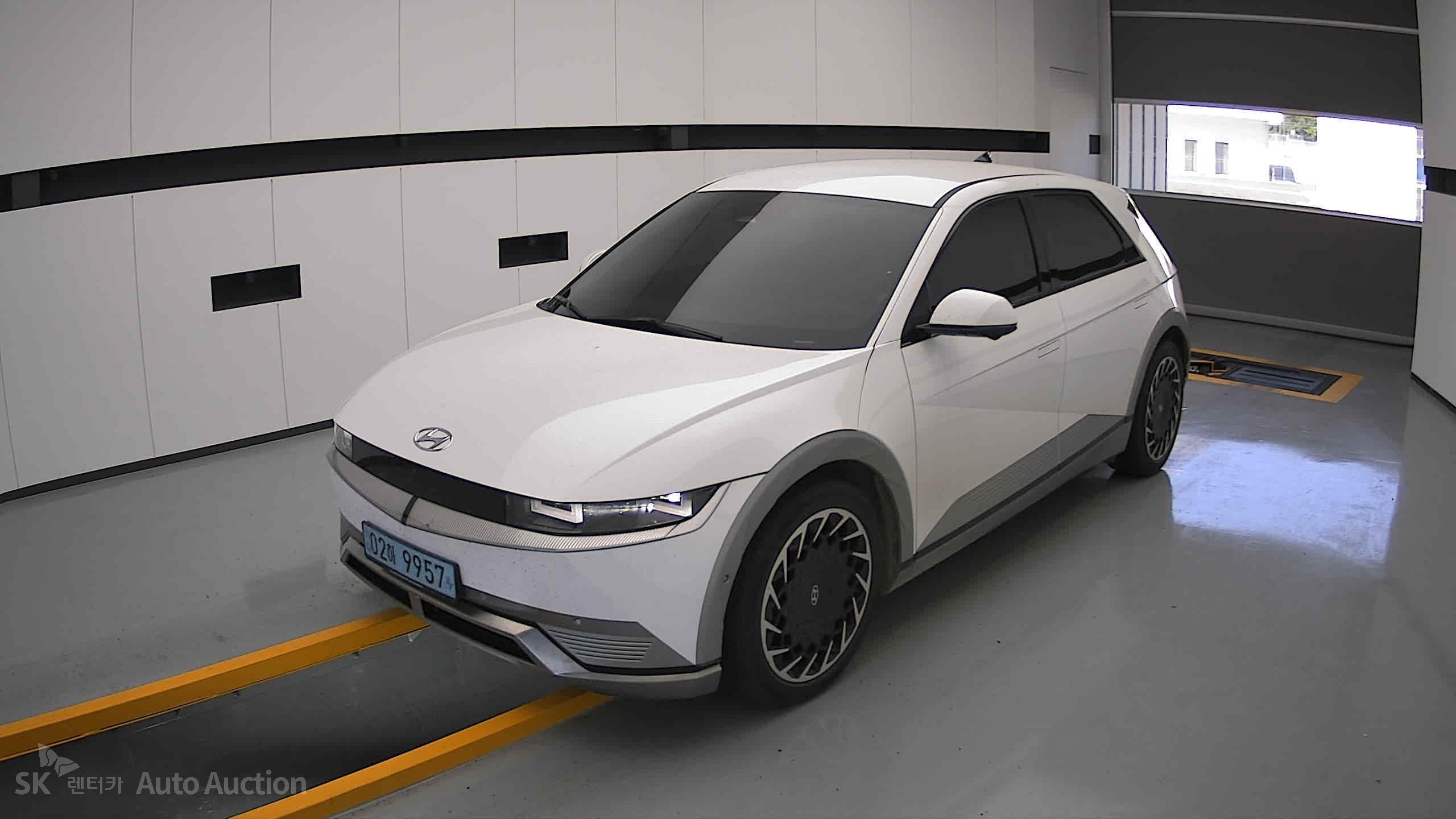 2022 - hyundai ioniq