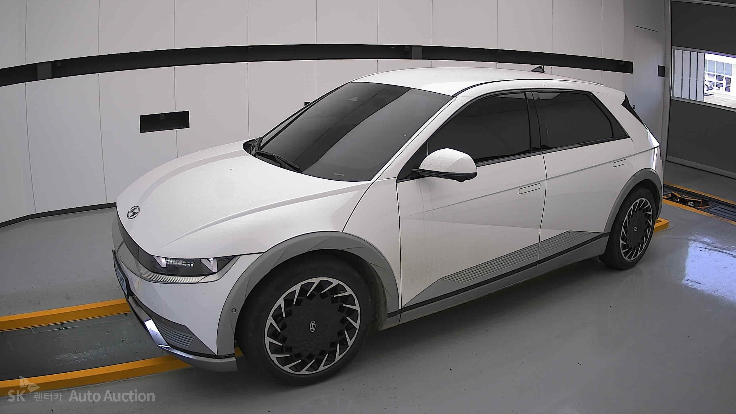 2022 - hyundai ioniq