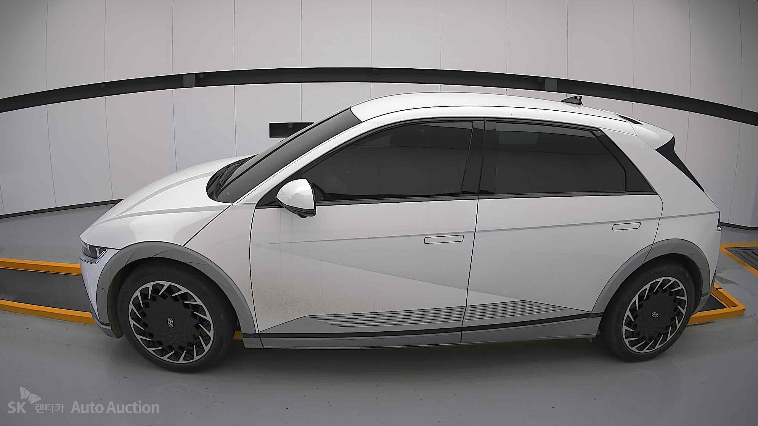 2022 - hyundai ioniq