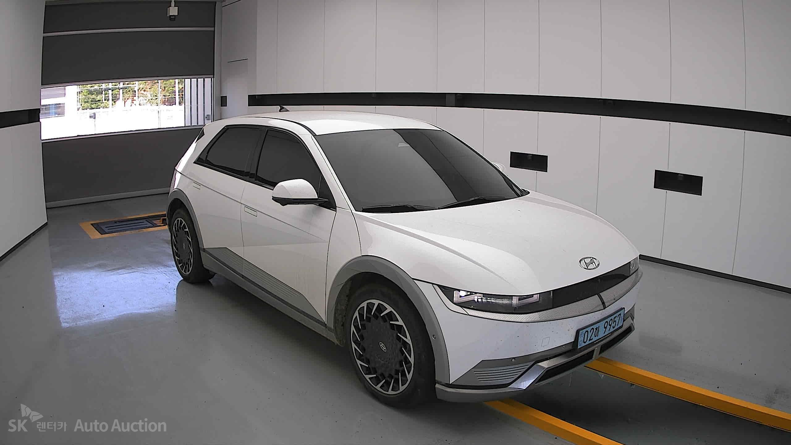 2022 - hyundai ioniq