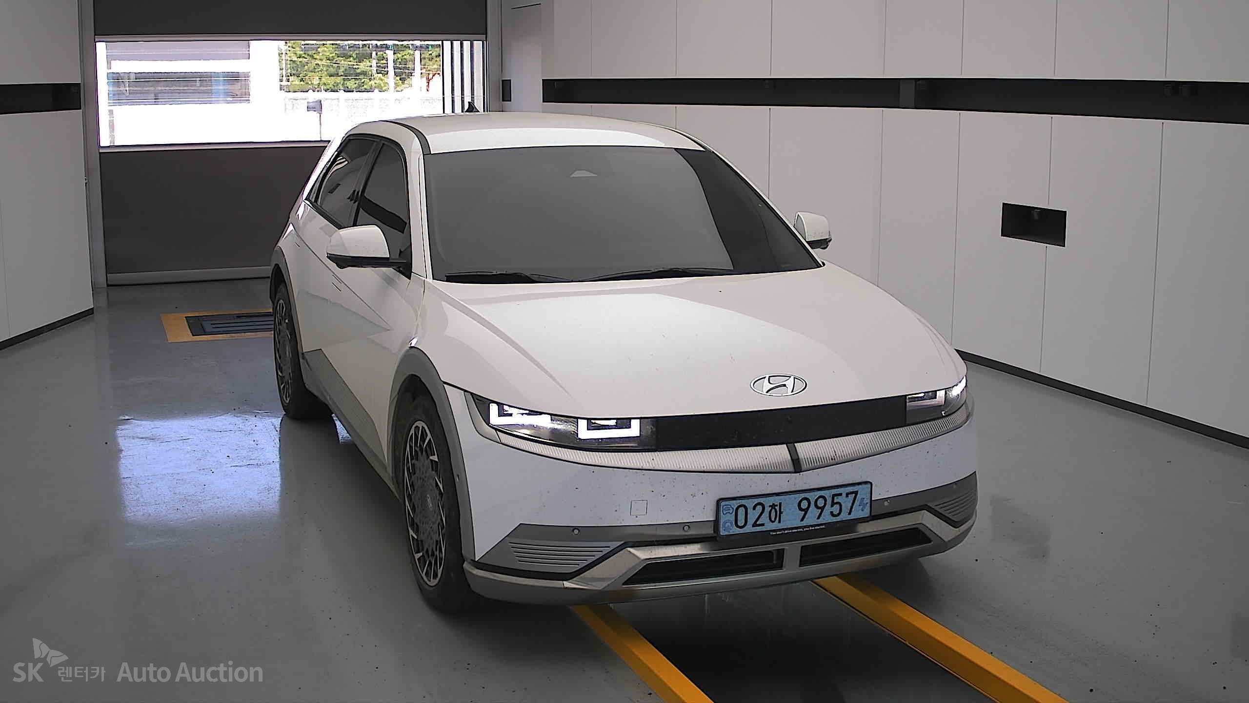 2022 - hyundai ioniq