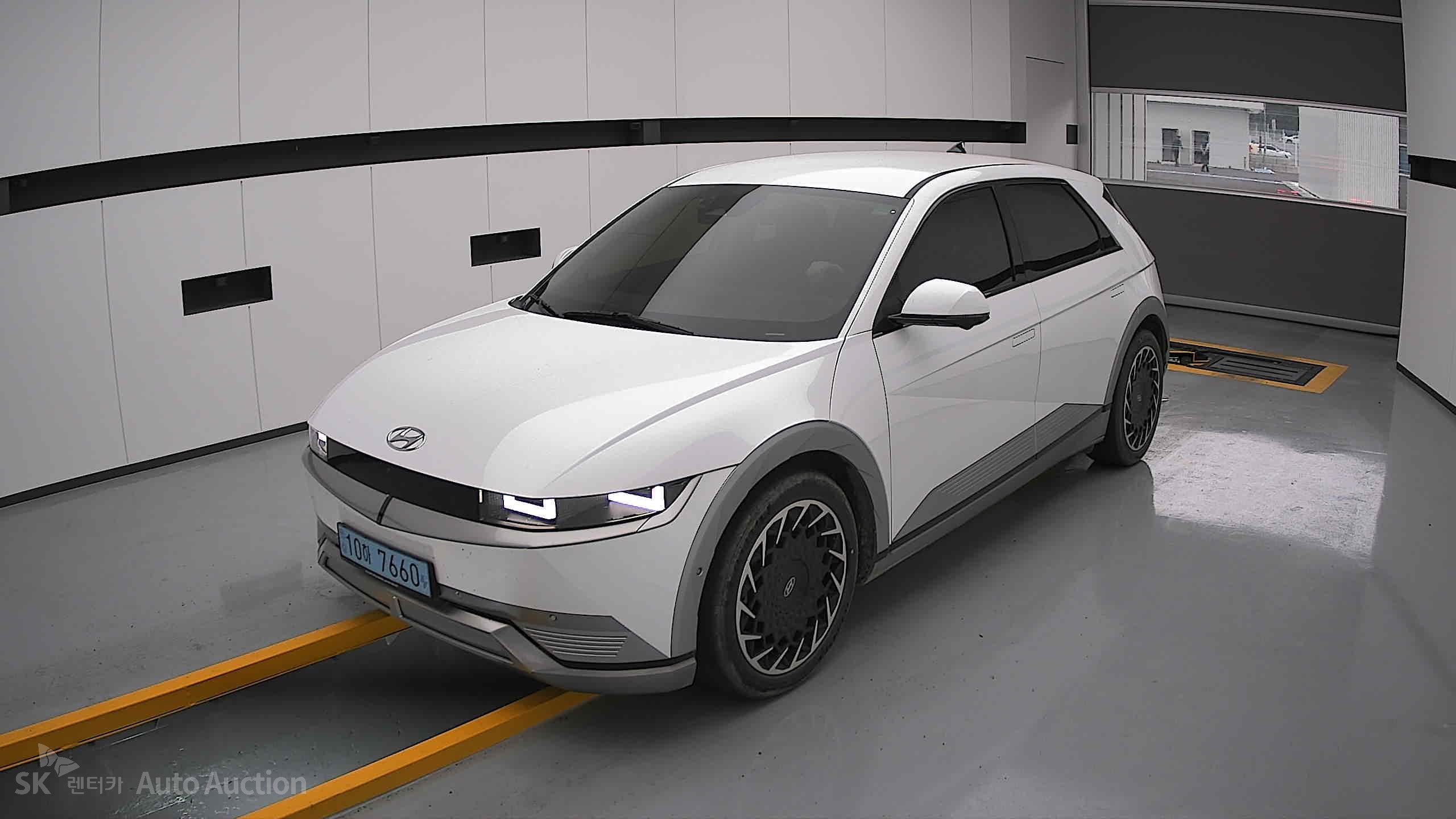 2023 - hyundai ioniq