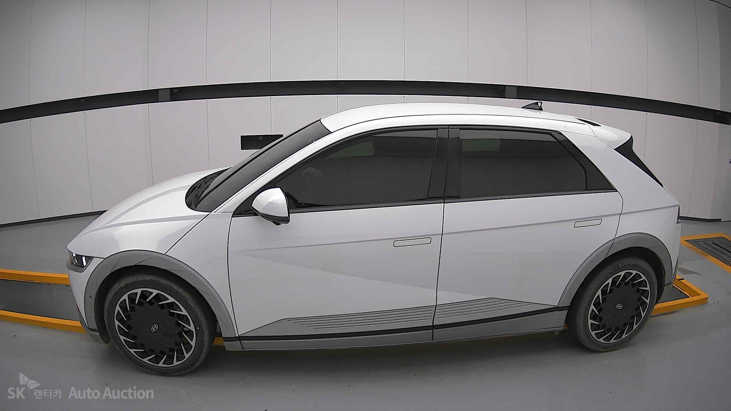 2023 - hyundai ioniq