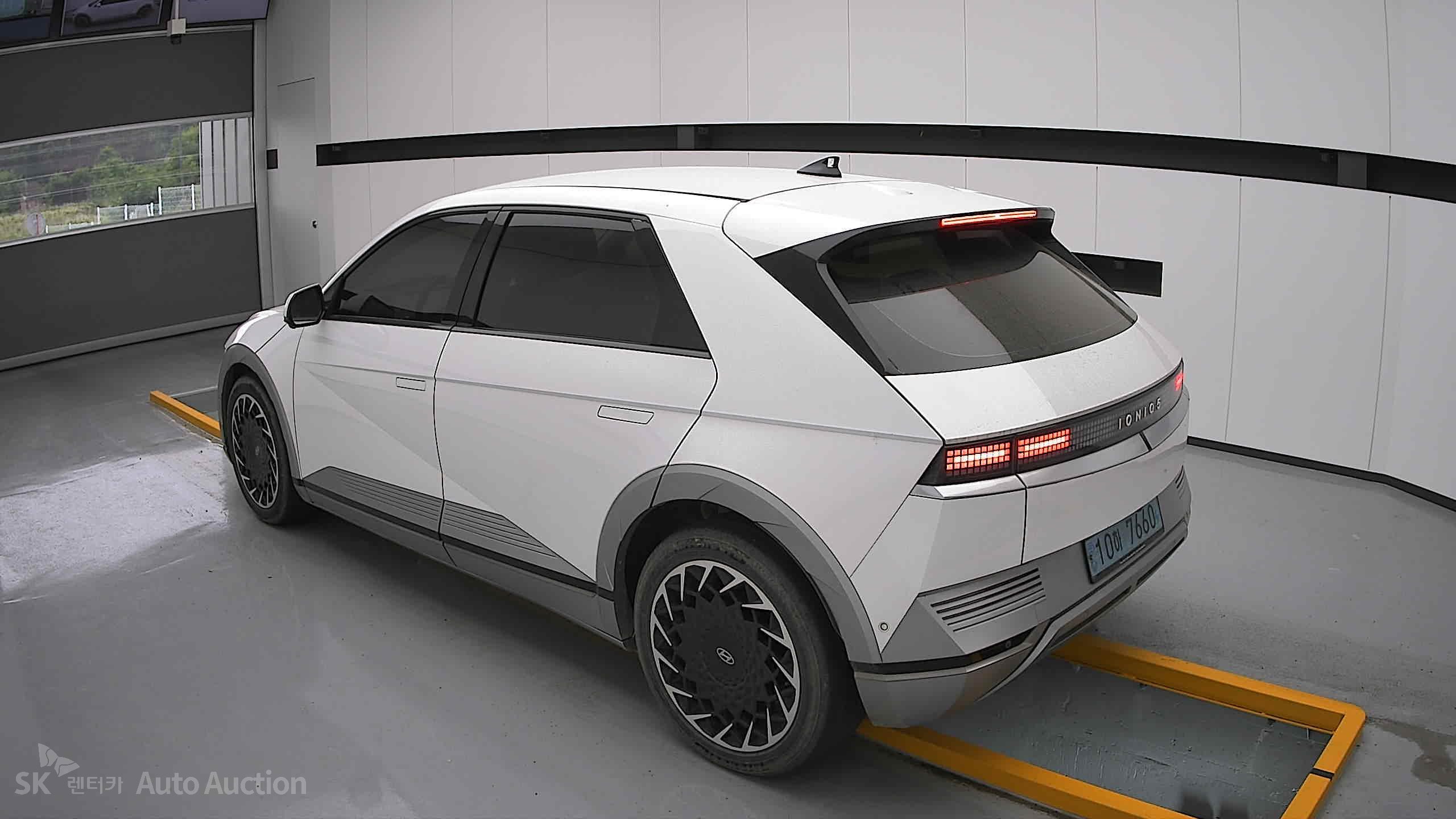 2023 - hyundai ioniq