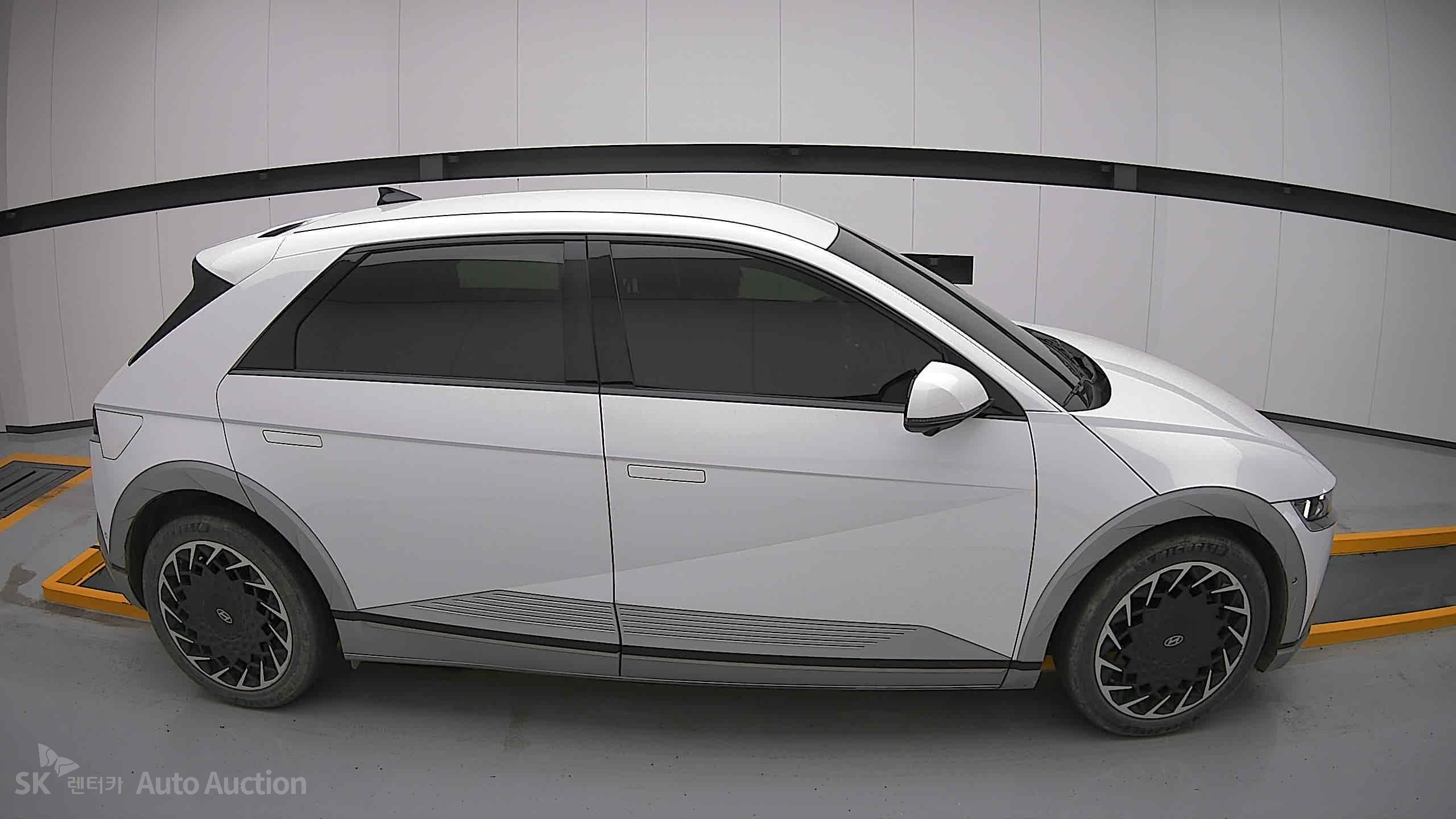 2023 - hyundai ioniq