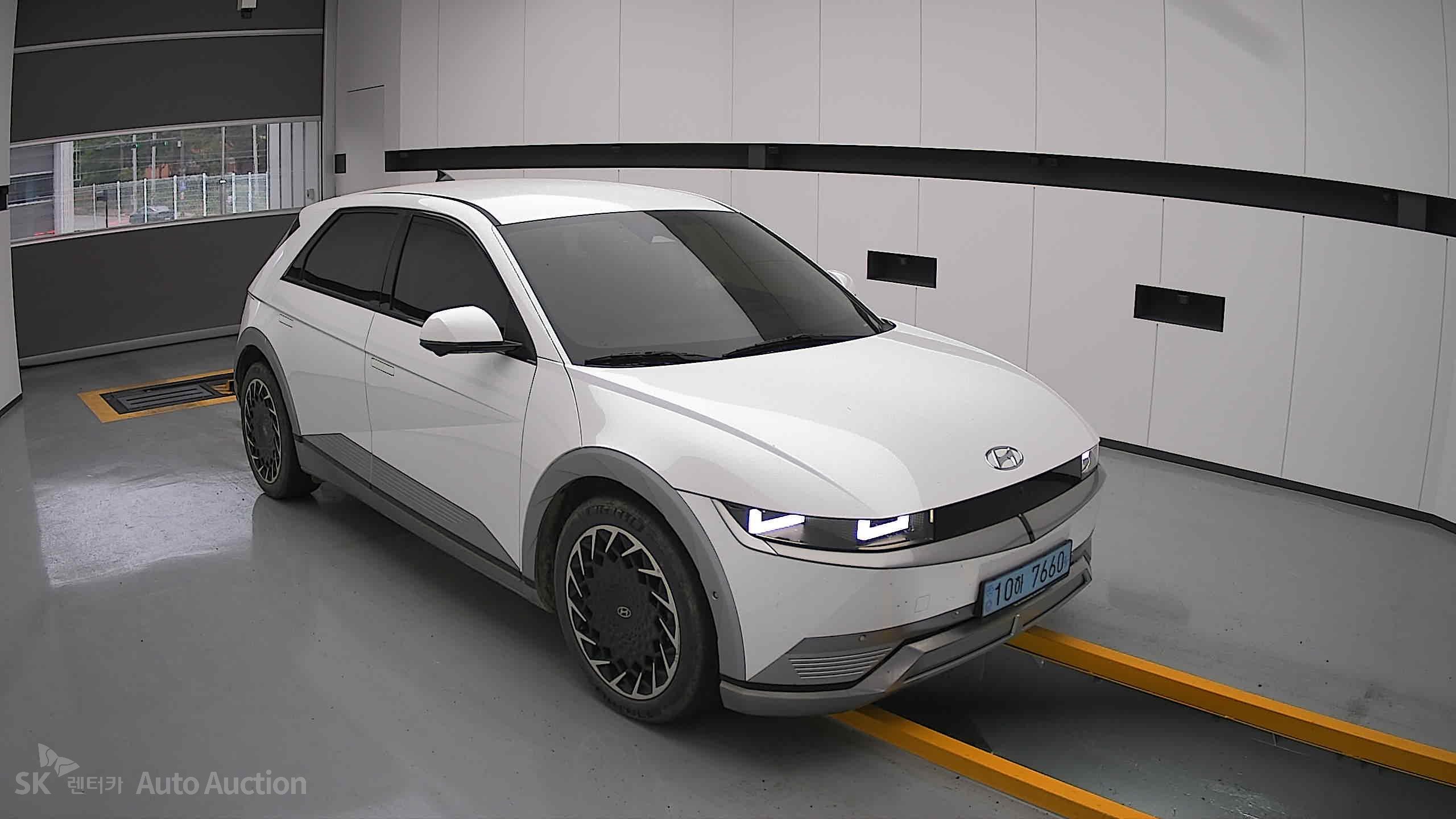 2023 - hyundai ioniq