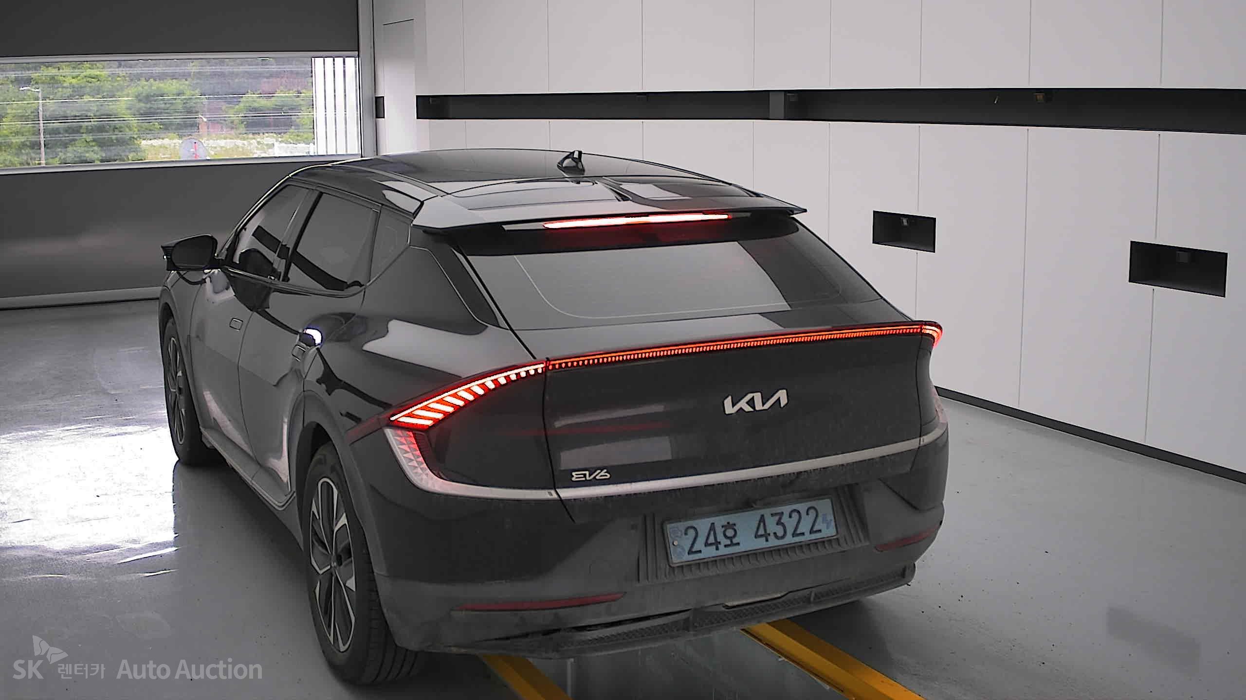 2023 - kia ev6