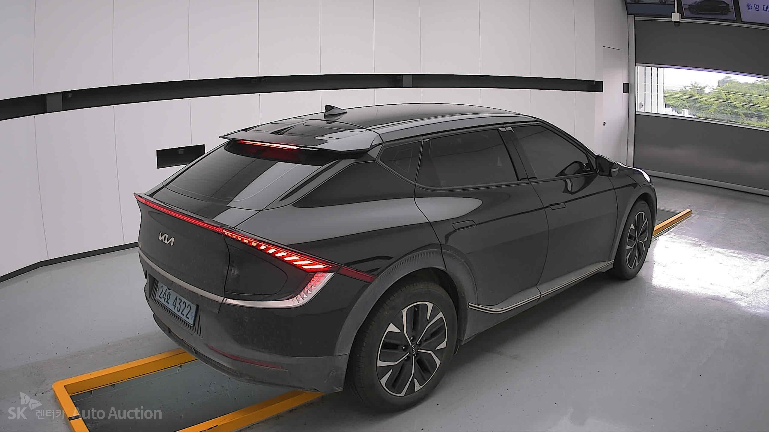 2023 - kia ev6