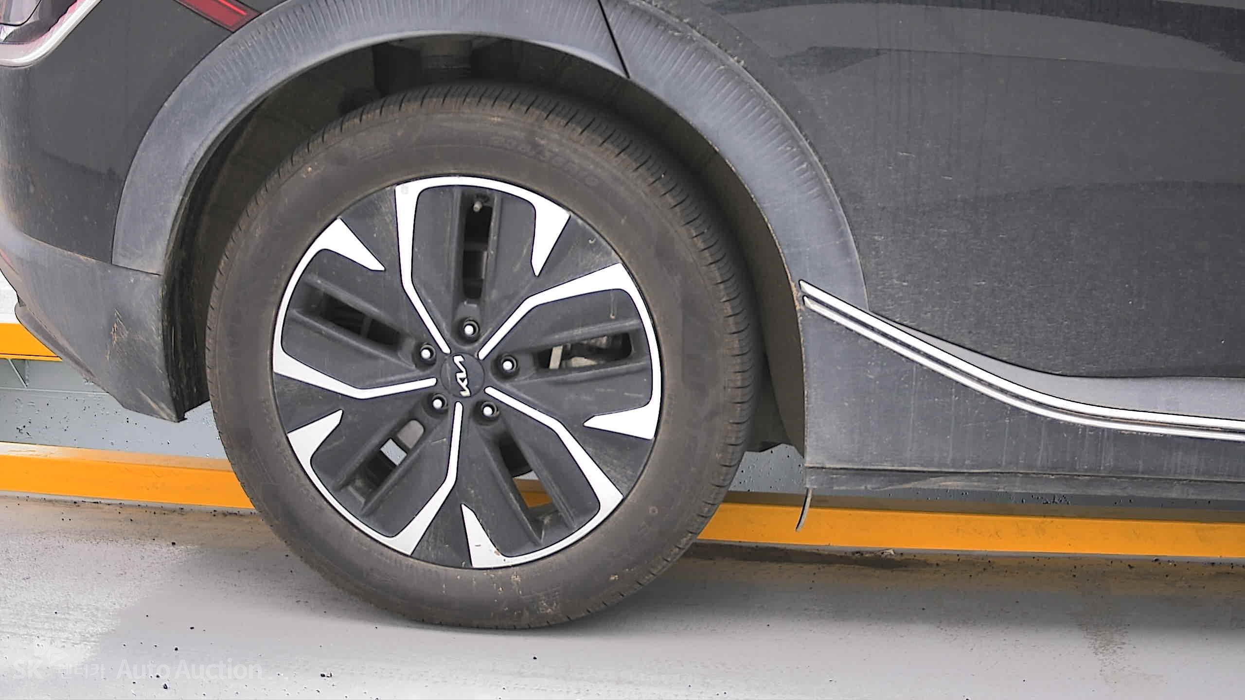 2023 - kia ev6