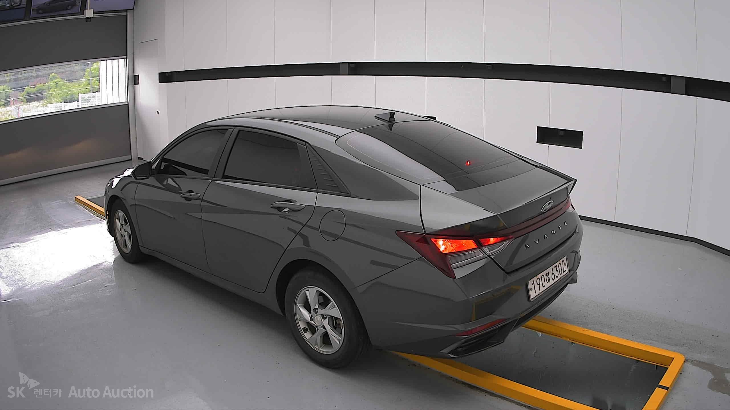 2022 - hyundai avante