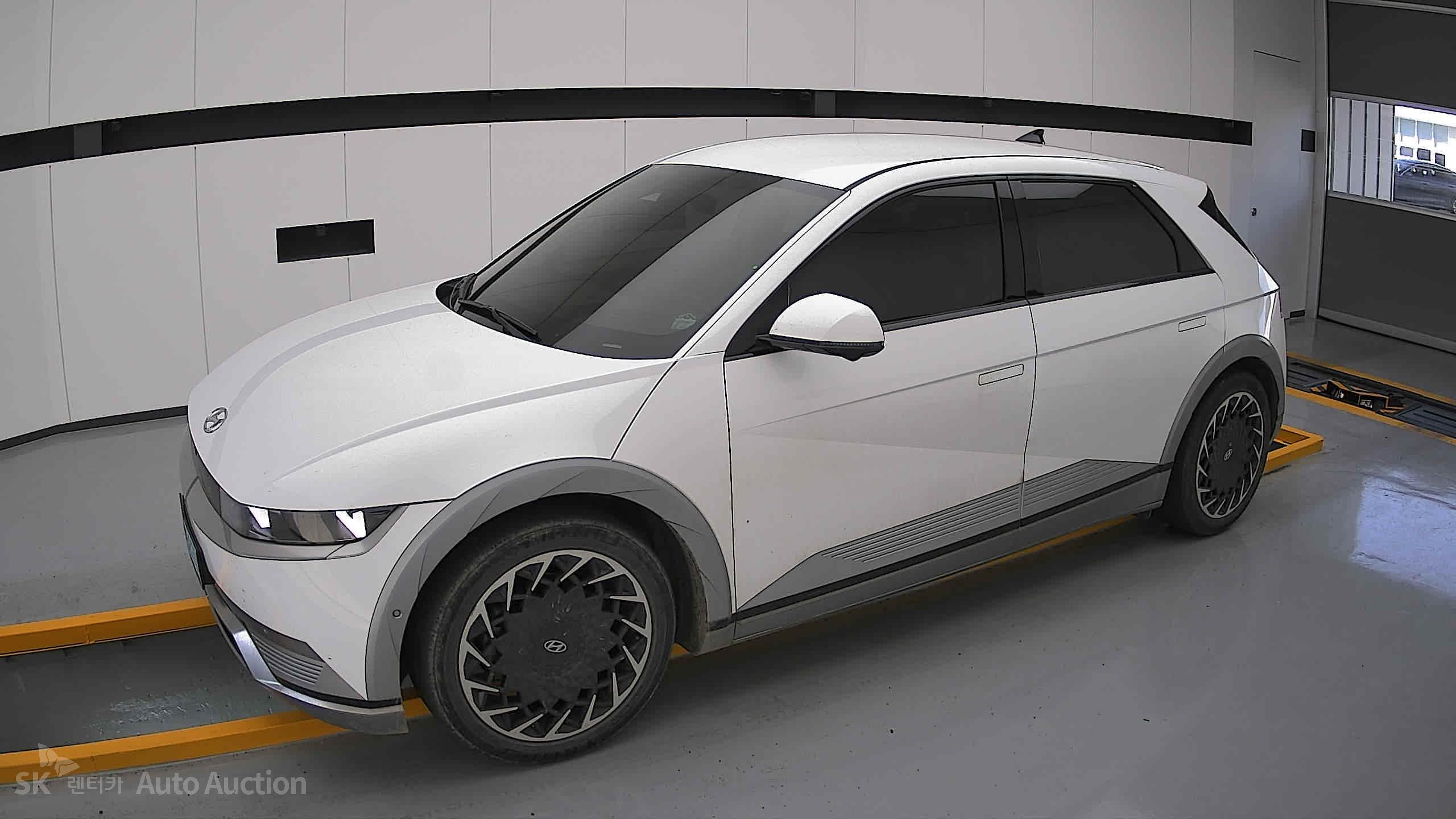 2022 - hyundai ioniq