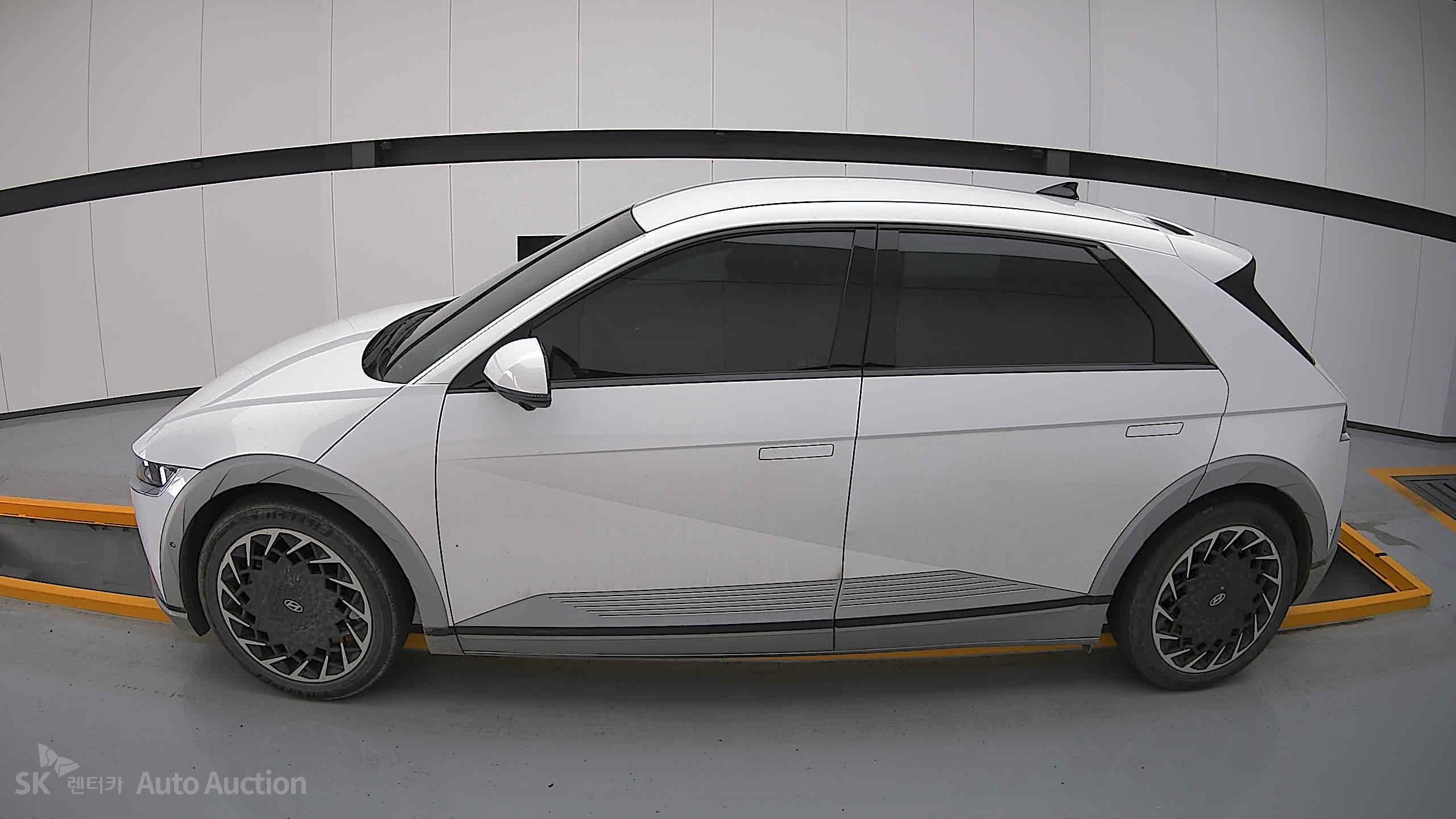 2022 - hyundai ioniq