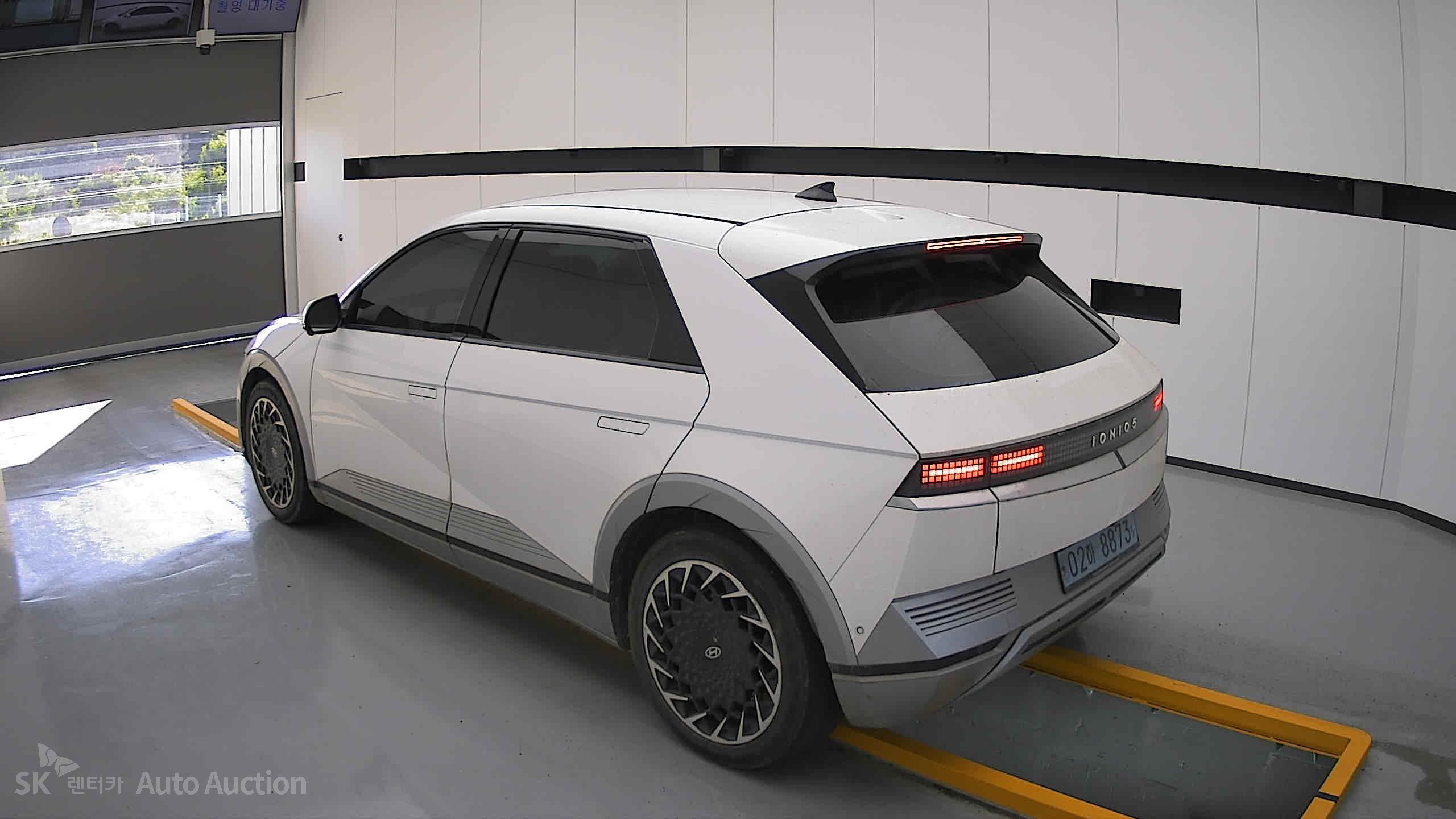 2022 - hyundai ioniq