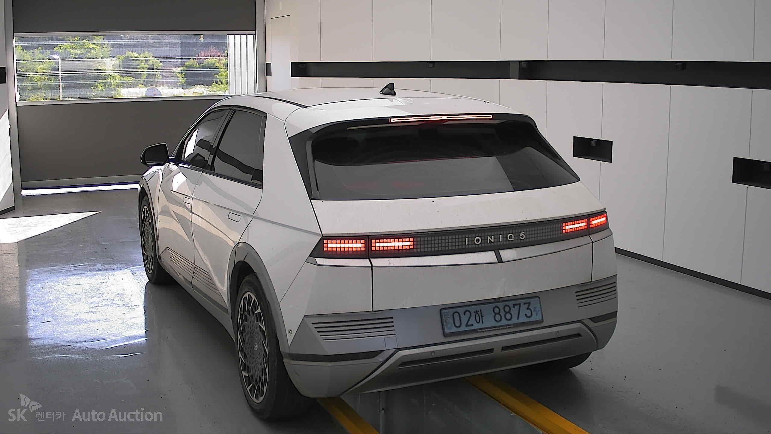 2022 - hyundai ioniq
