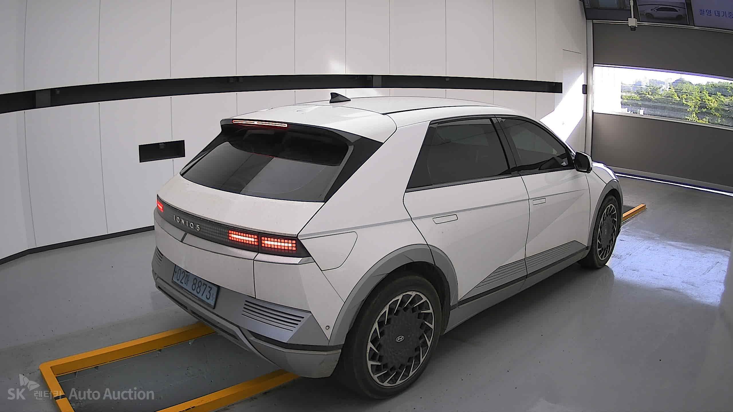2022 - hyundai ioniq