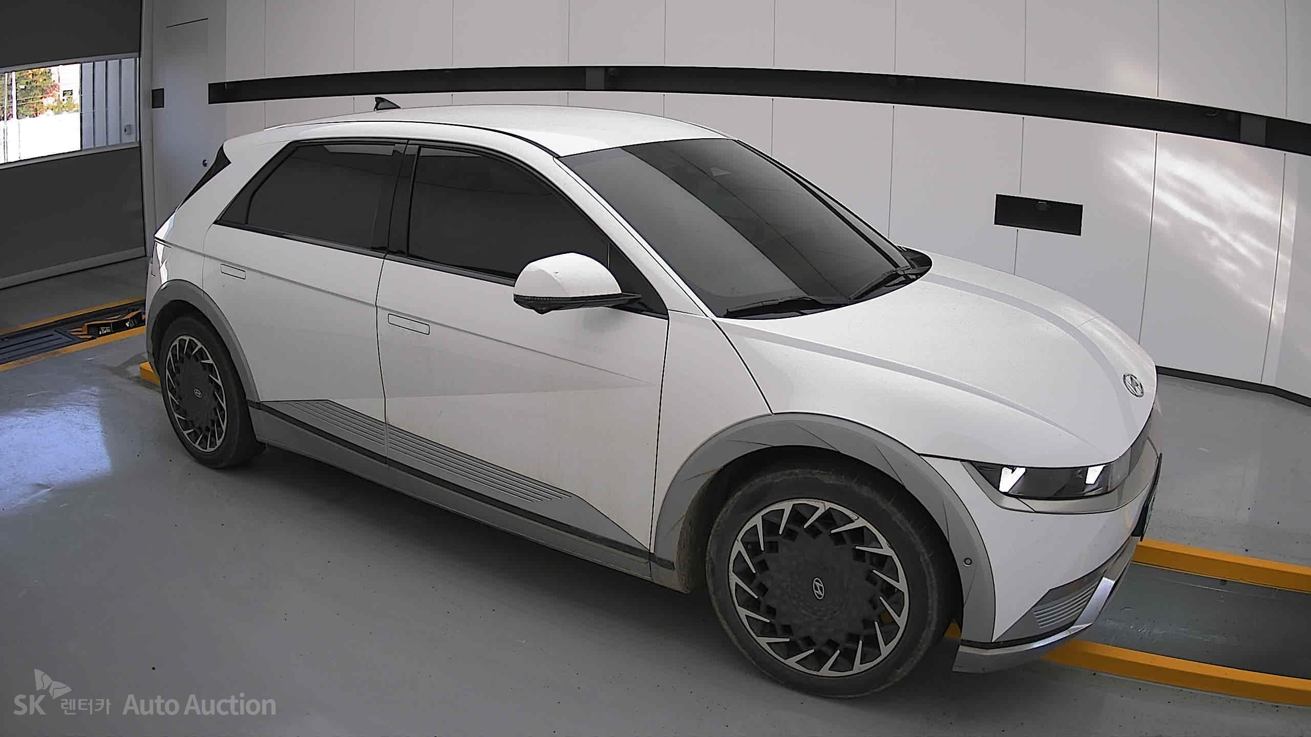 2022 - hyundai ioniq