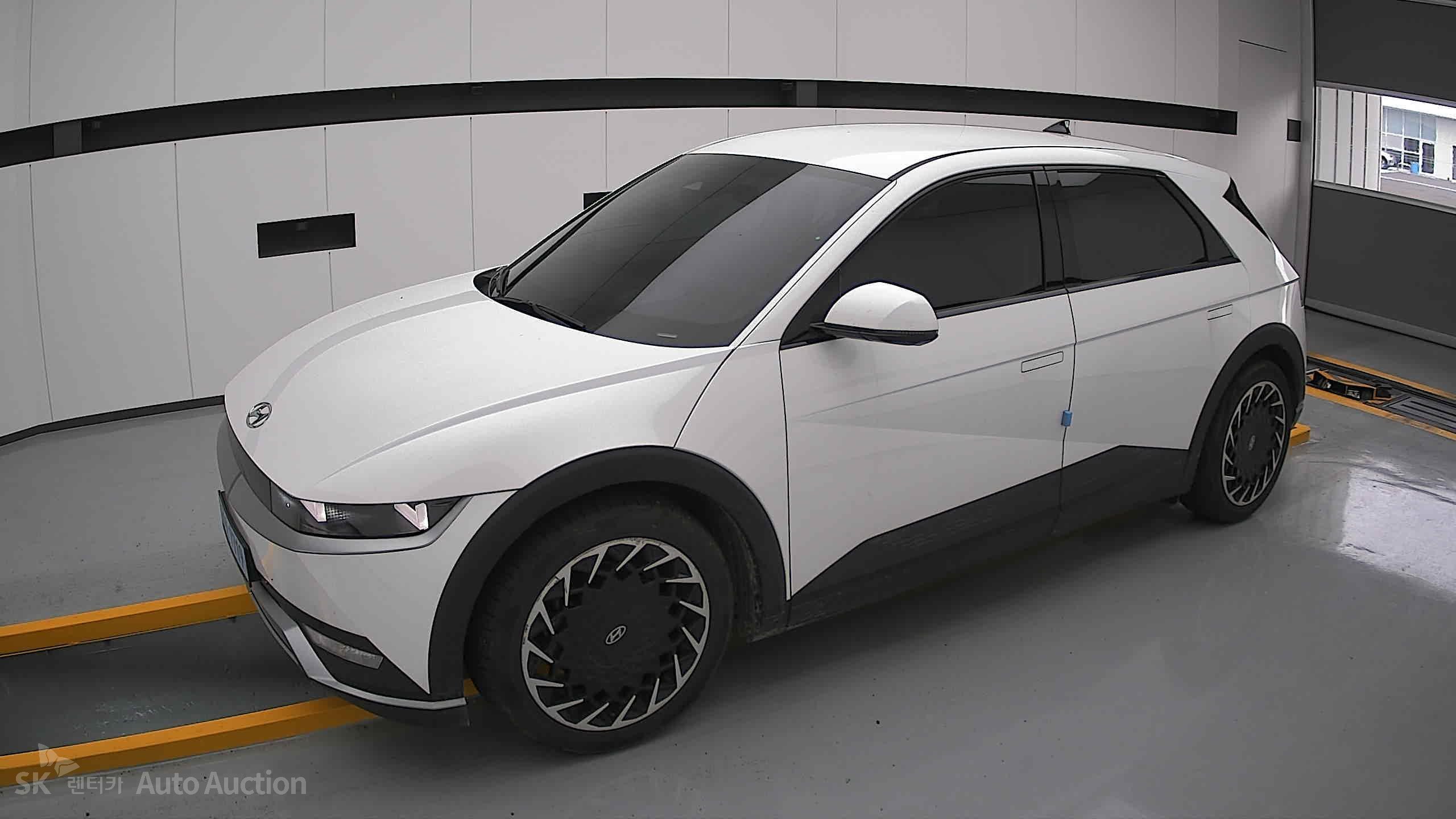 2023 - hyundai ioniq