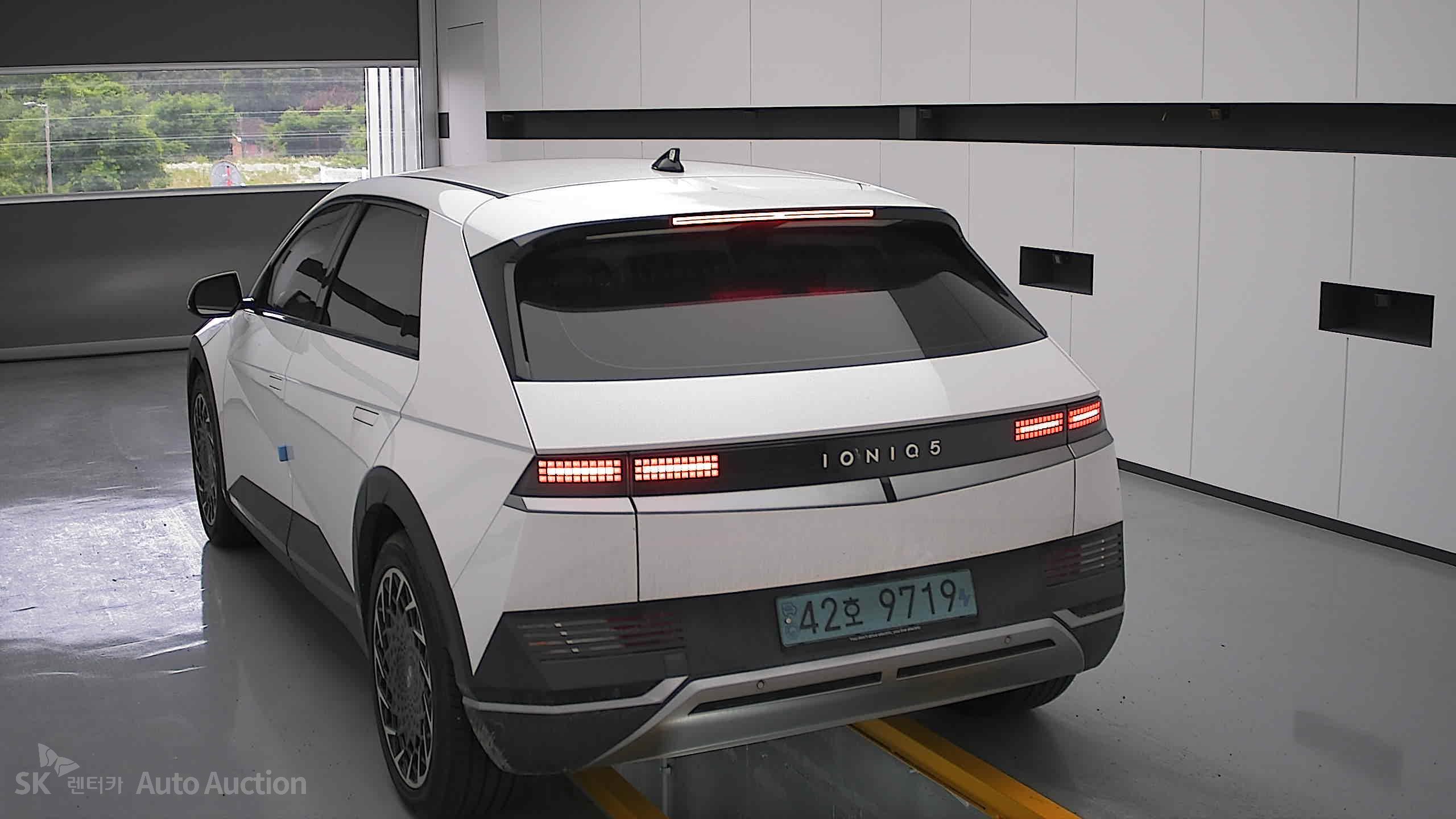 2023 - hyundai ioniq