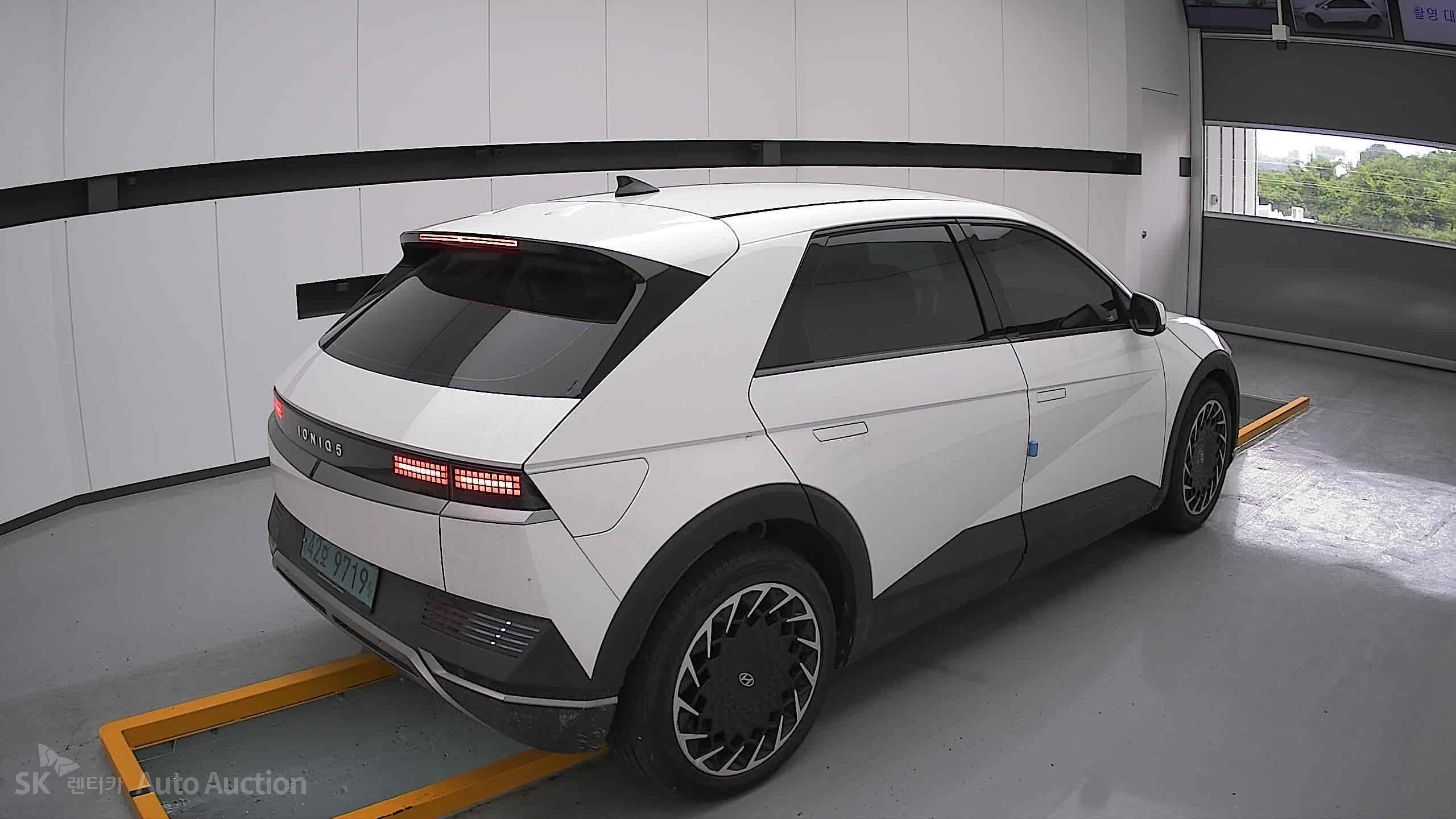 2023 - hyundai ioniq