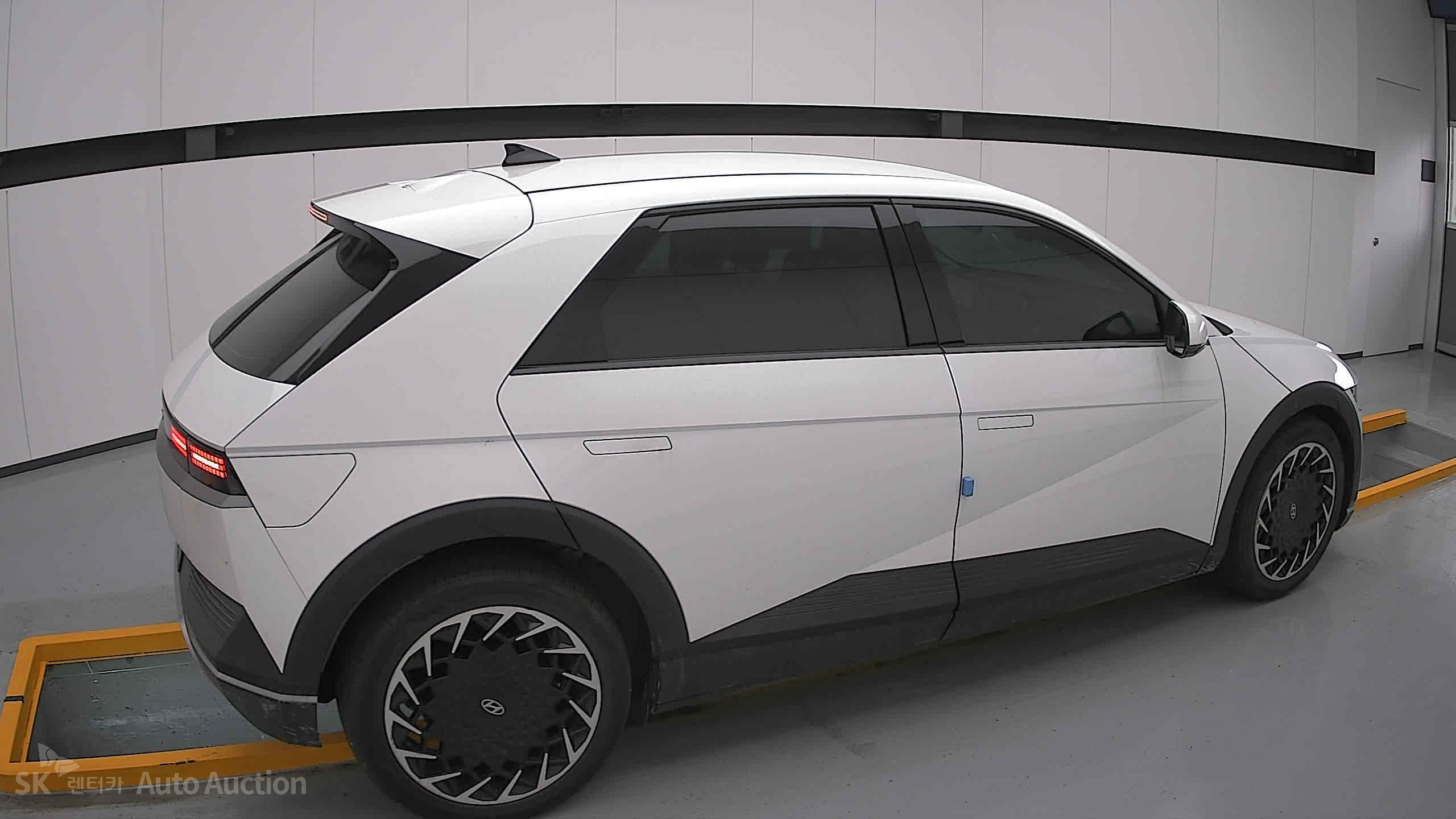 2023 - hyundai ioniq