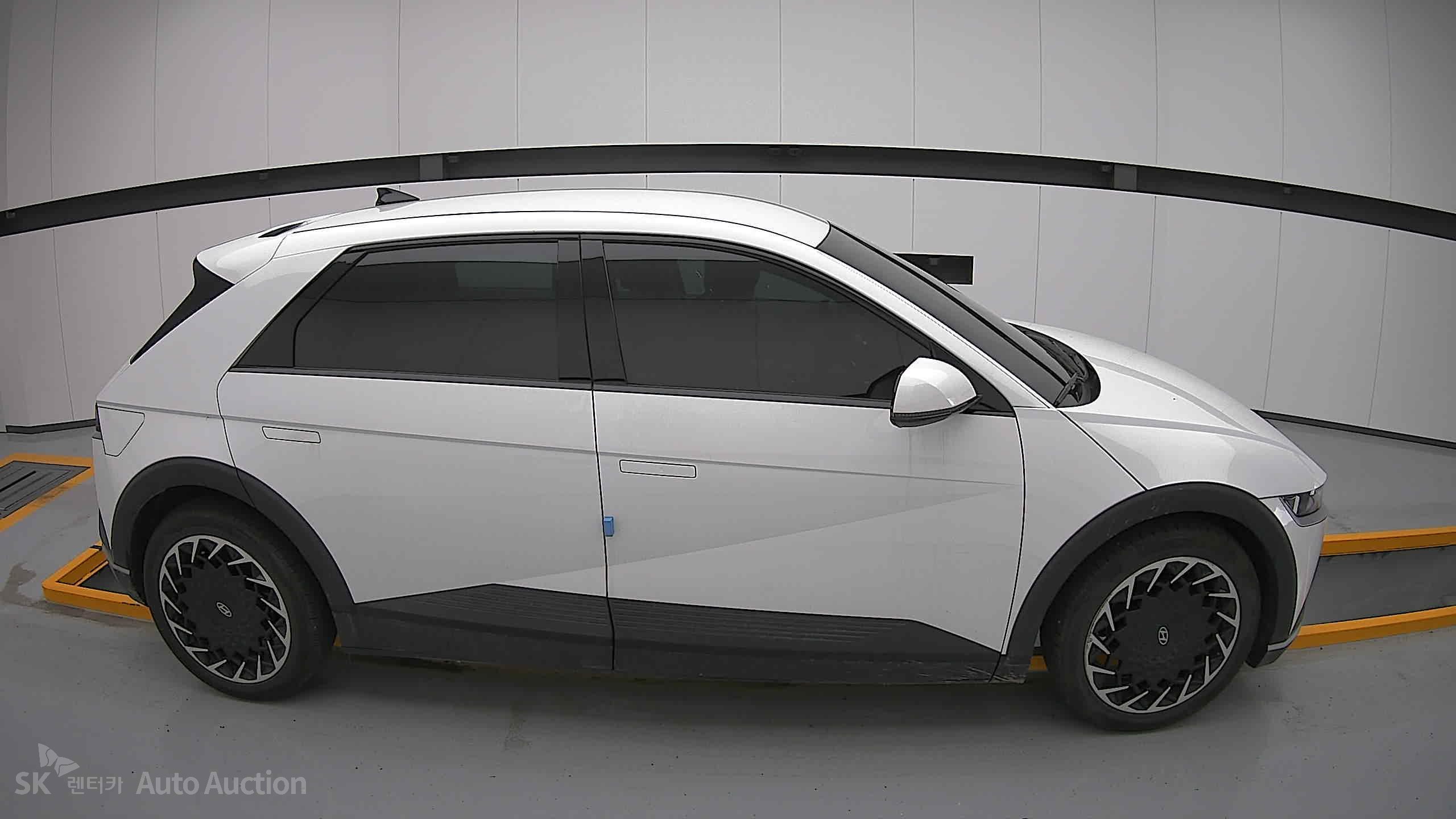 2023 - hyundai ioniq