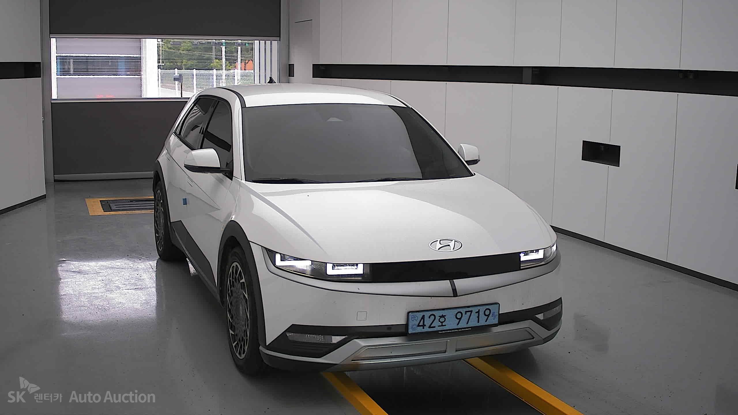 2023 - hyundai ioniq