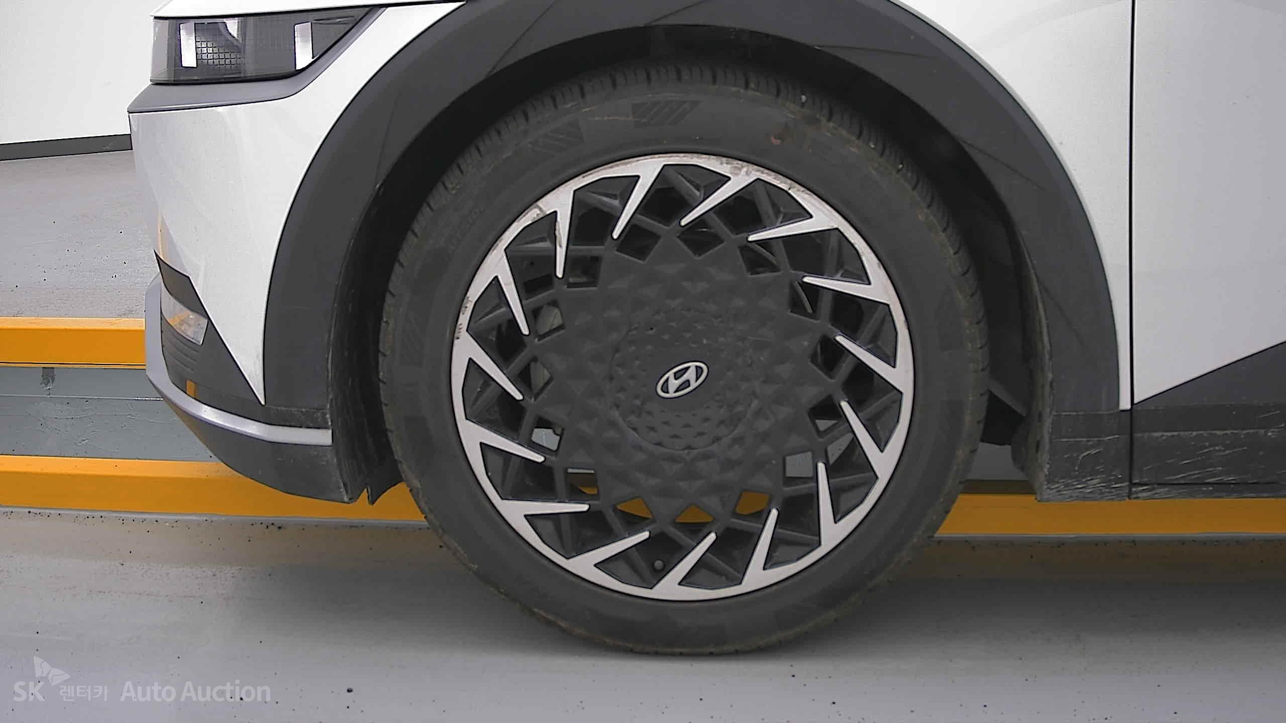2023 - hyundai ioniq
