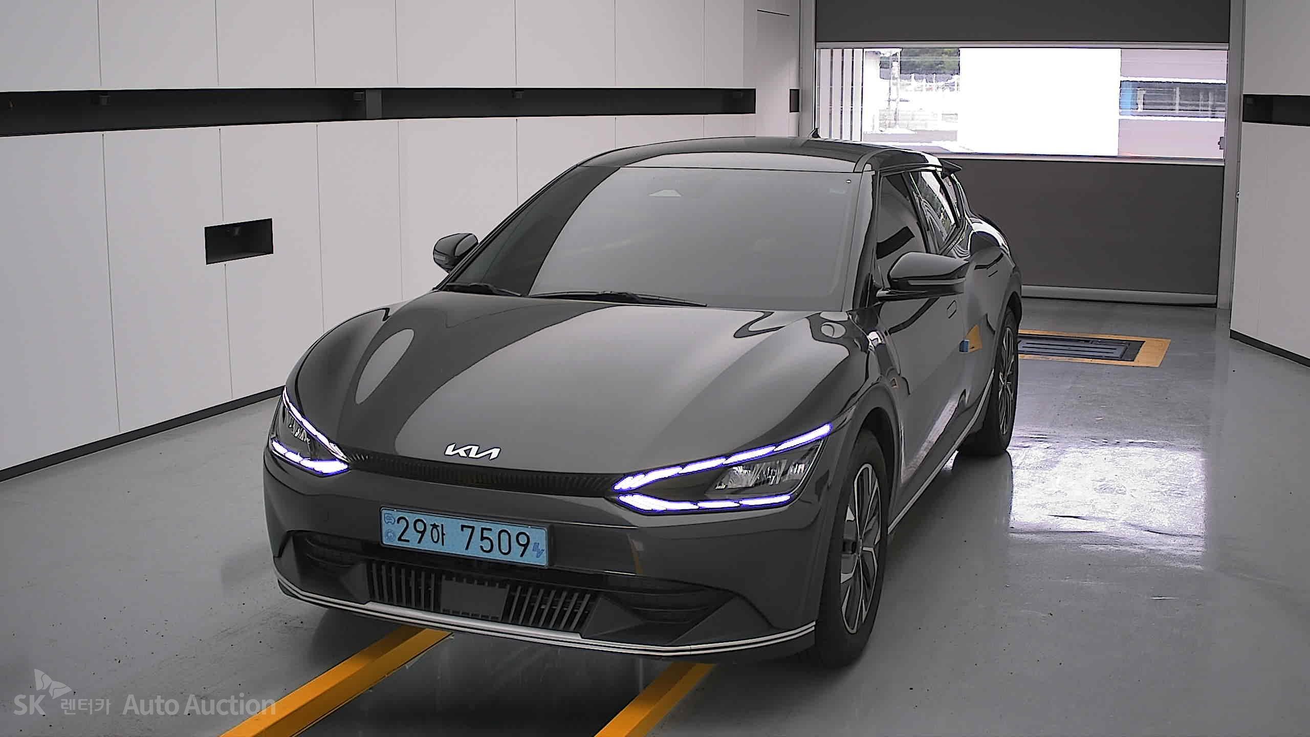 2022 - kia ev6