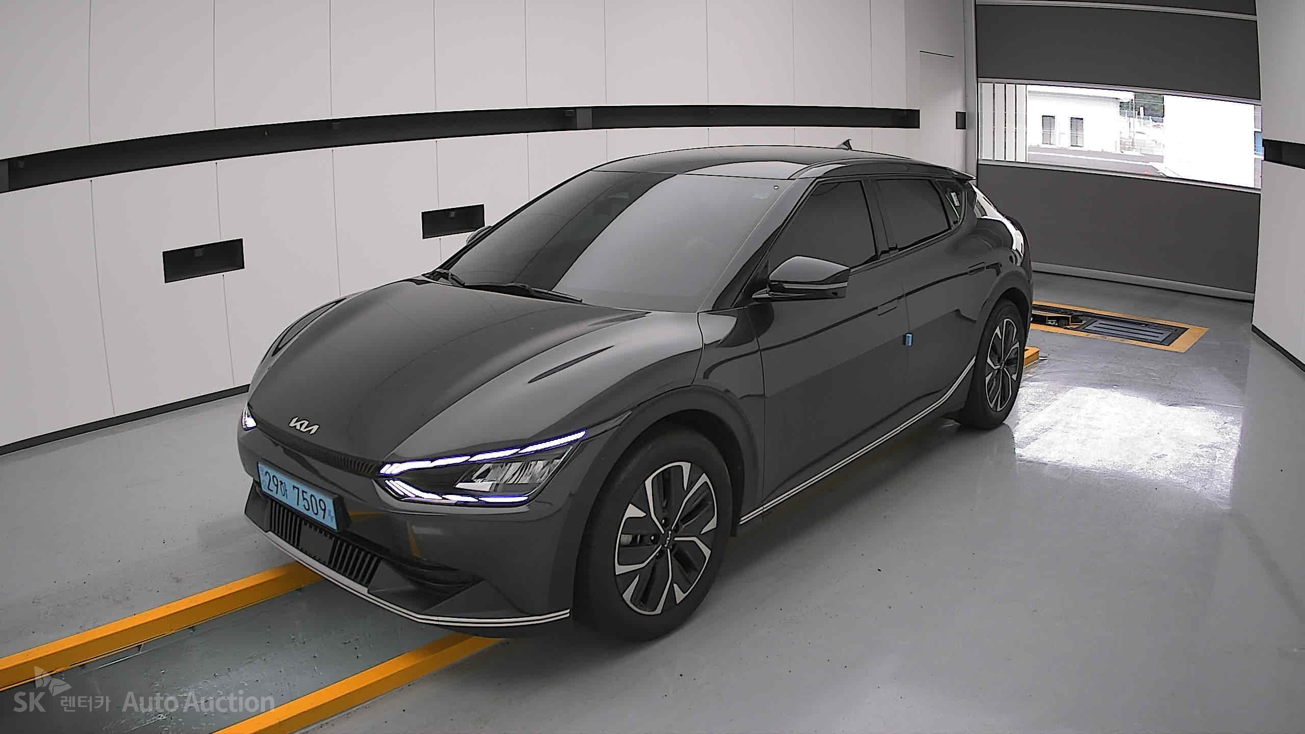2022 - kia ev6