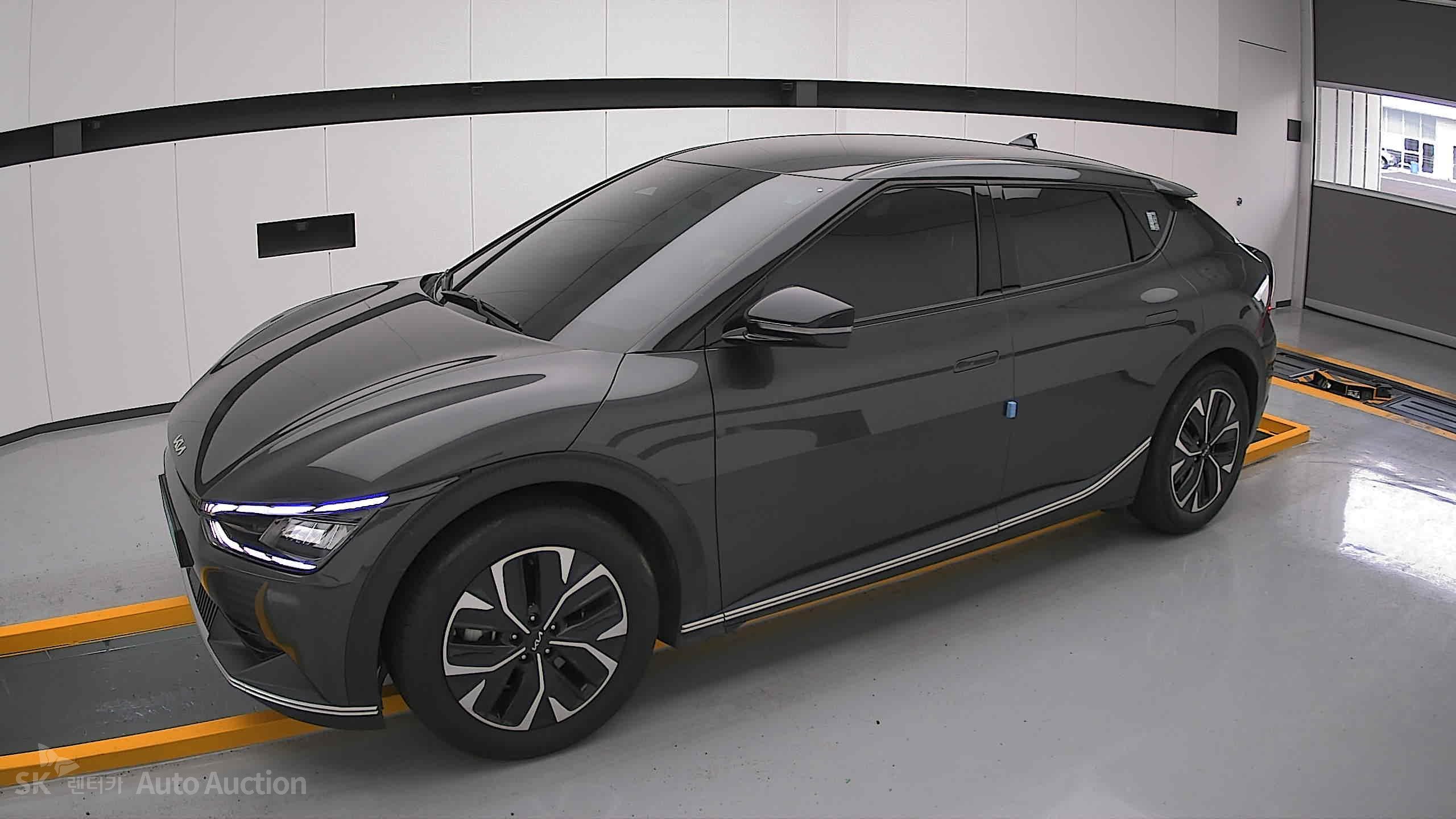 2022 - kia ev6