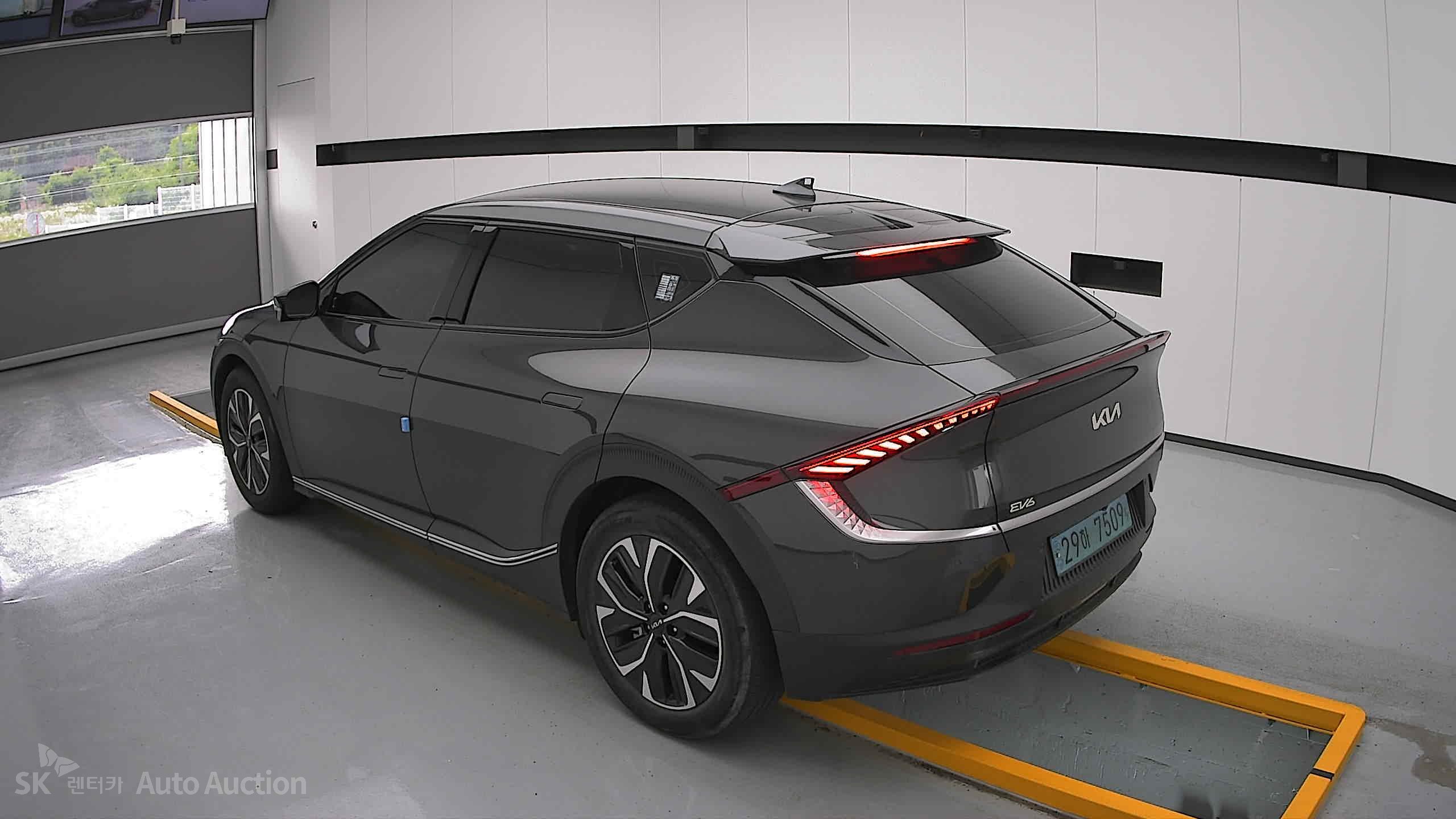 2022 - kia ev6