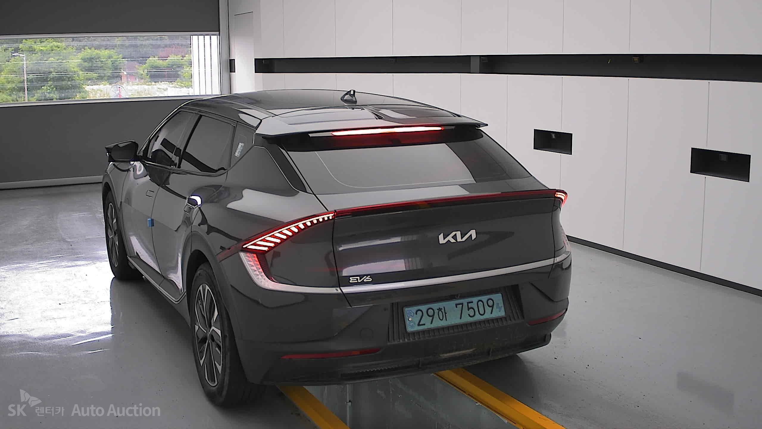 2022 - kia ev6