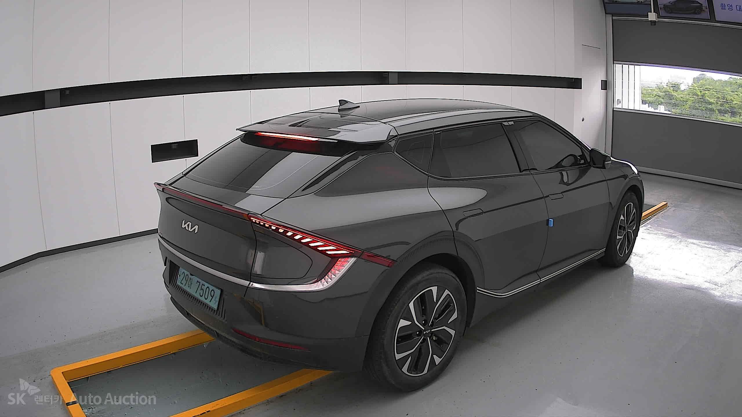 2022 - kia ev6