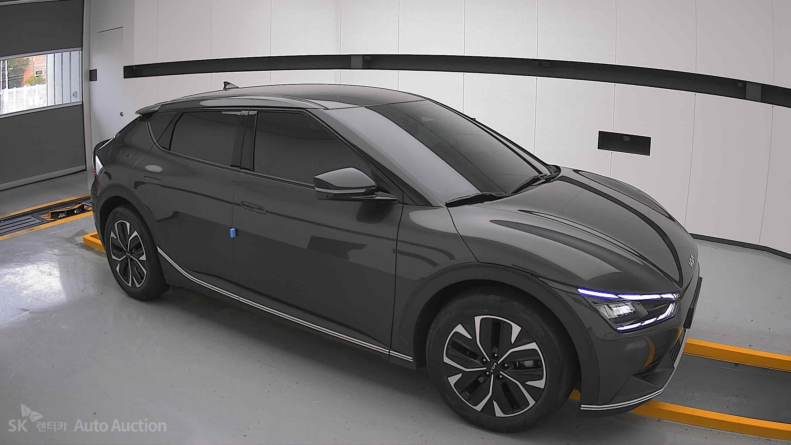 2022 - kia ev6