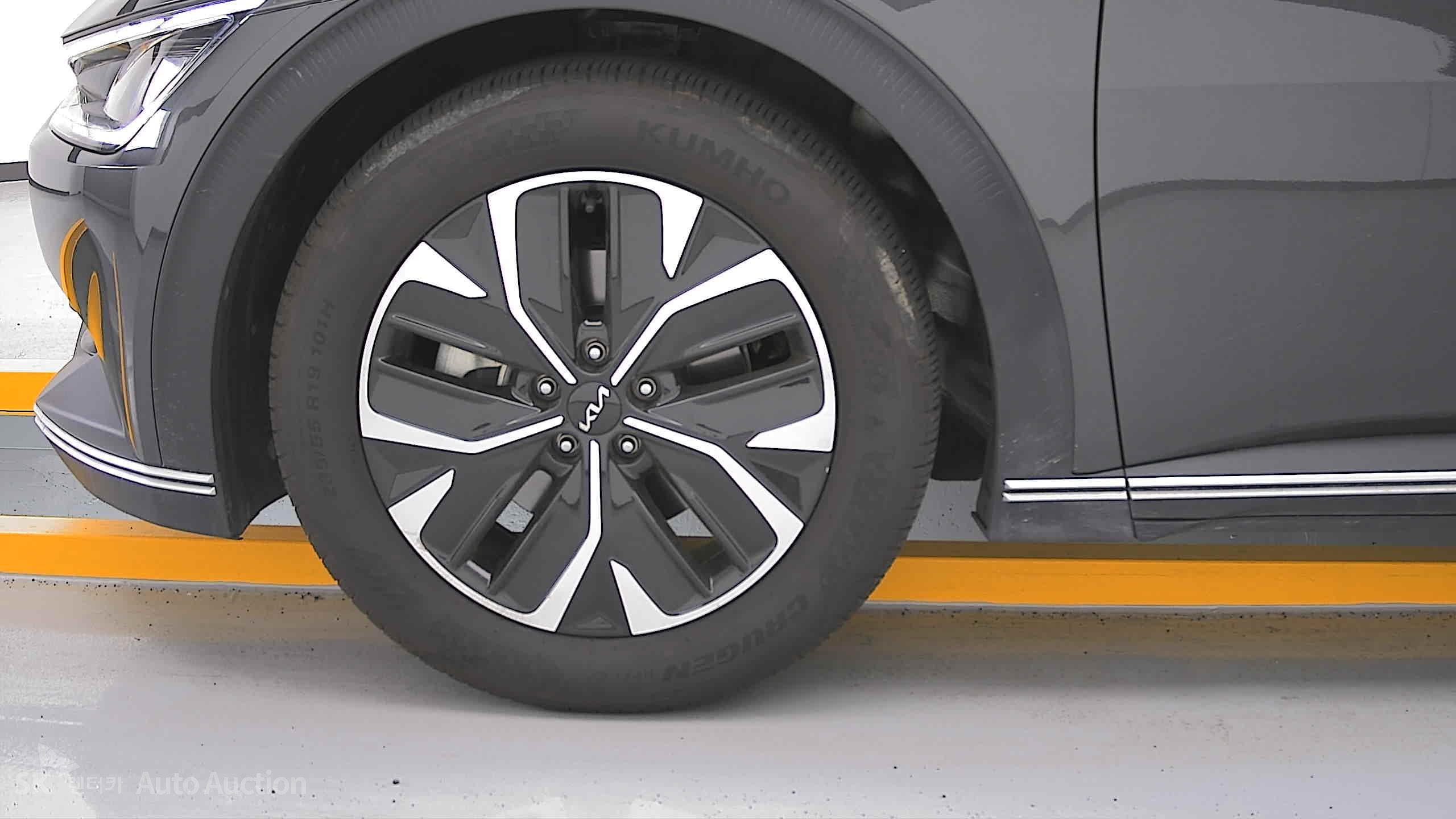 2022 - kia ev6