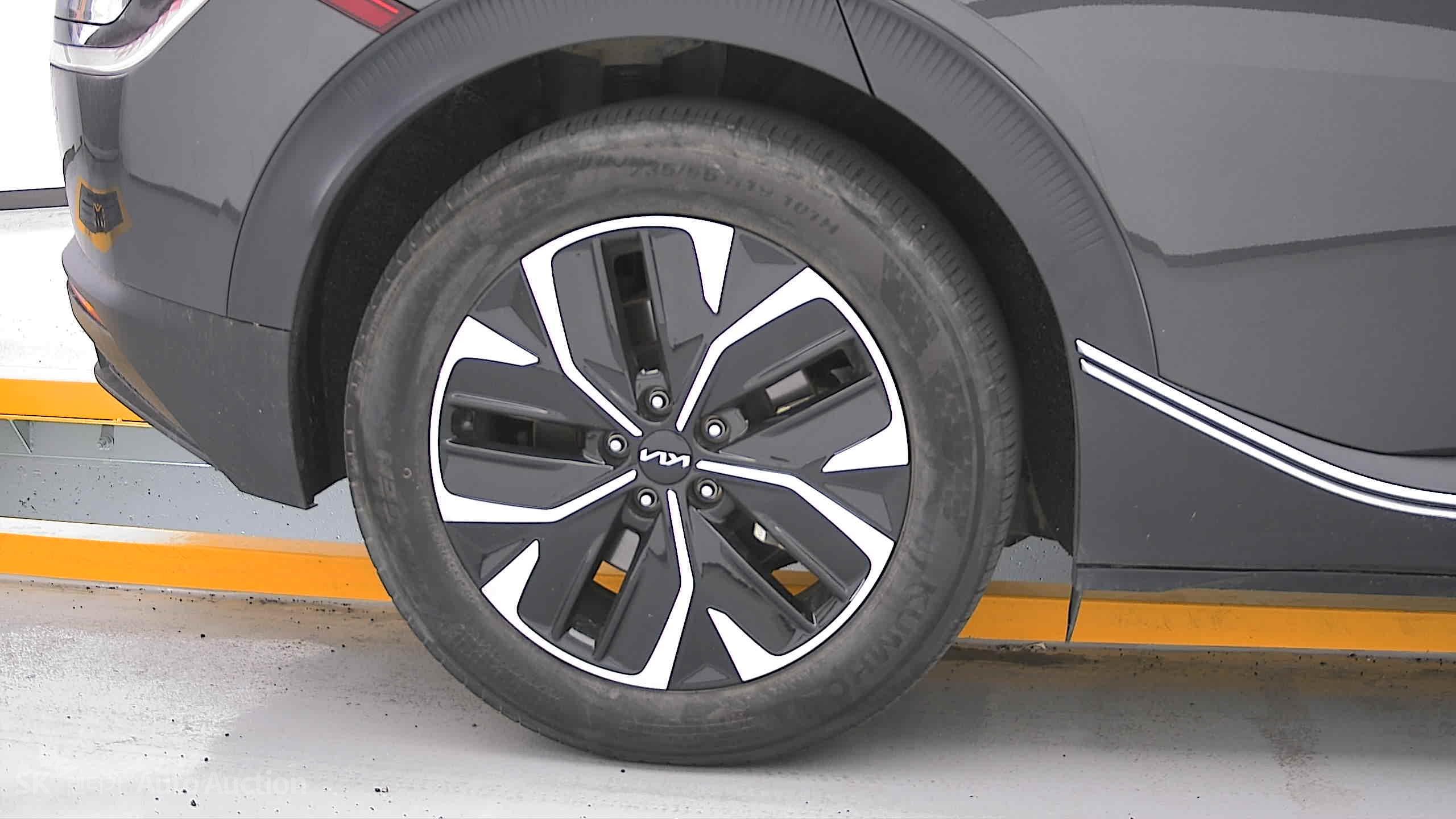 2022 - kia ev6