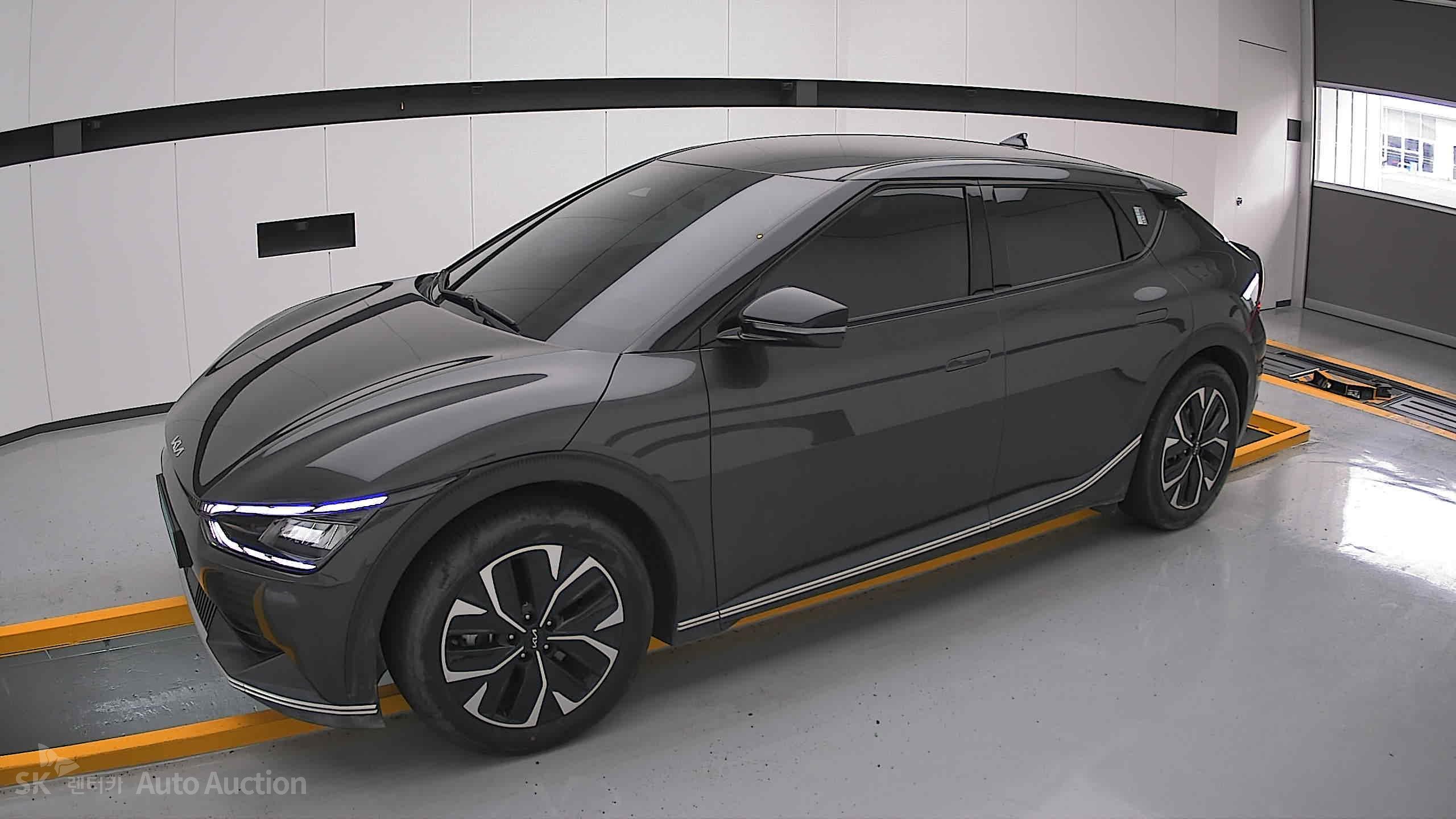 2022 - kia ev6
