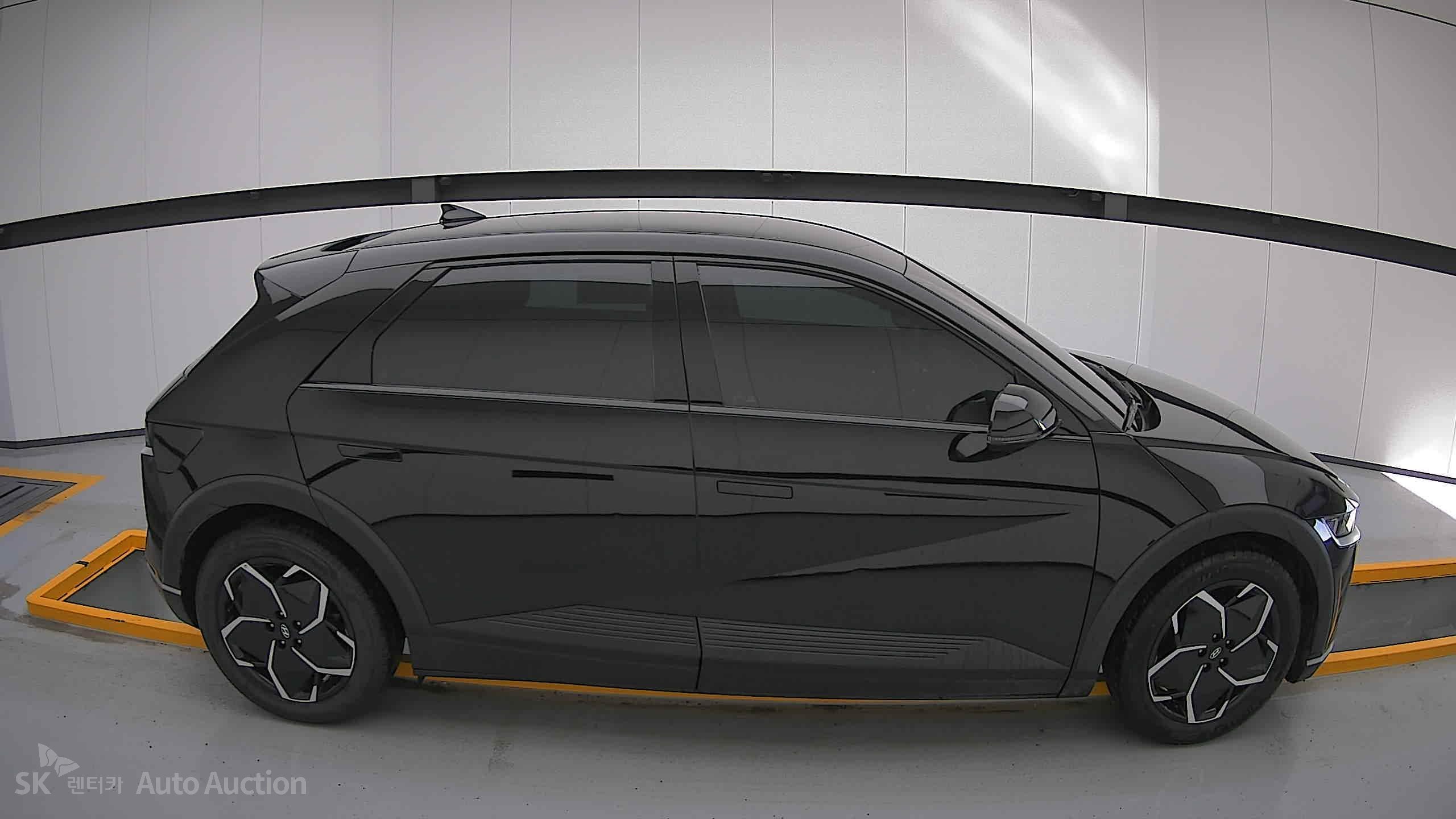 2022 - hyundai ioniq