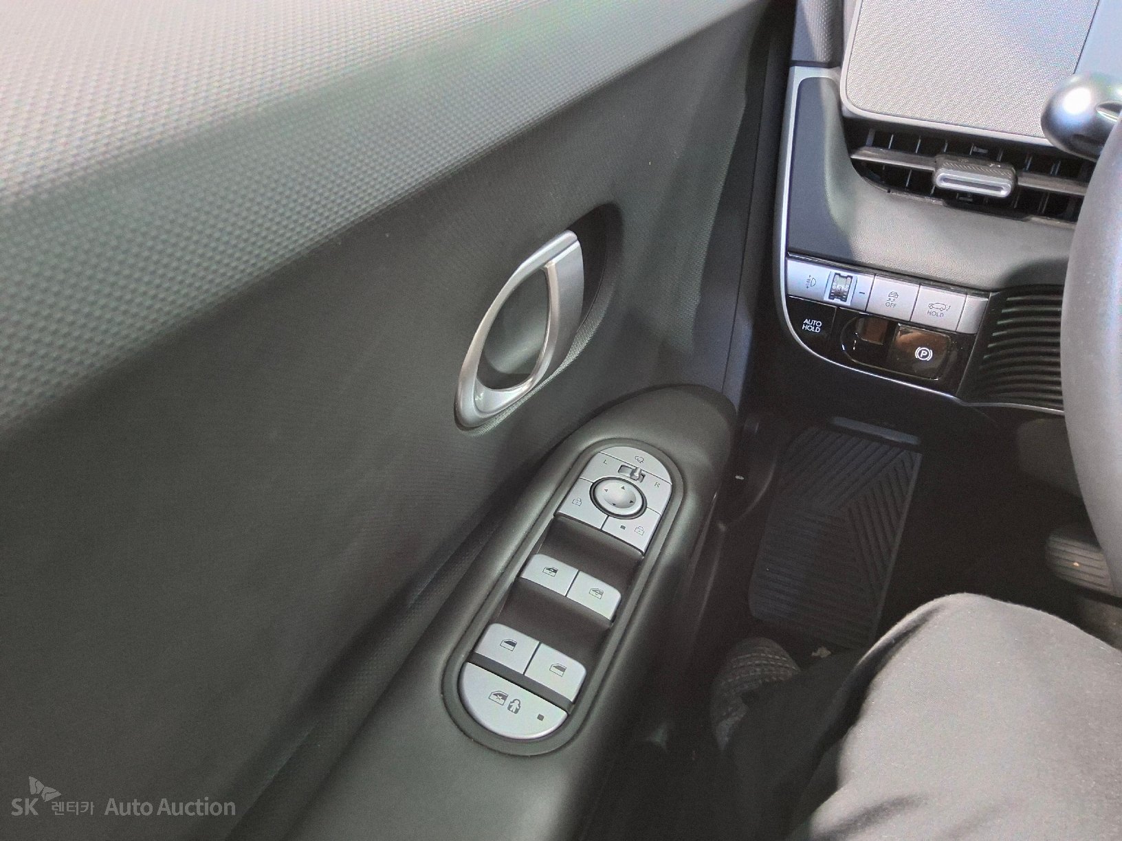 2022 - hyundai ioniq
