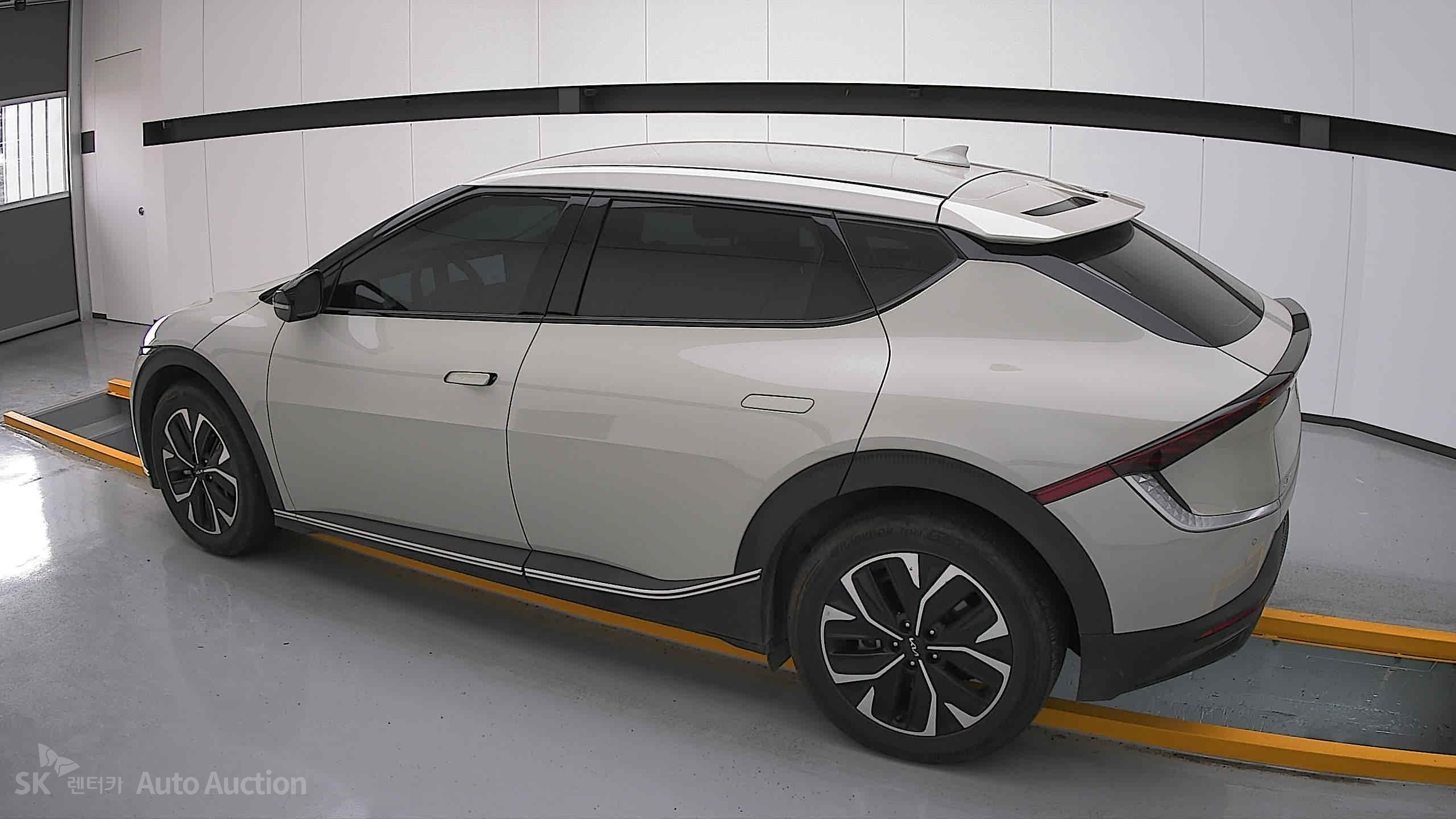 2022 - kia ev6