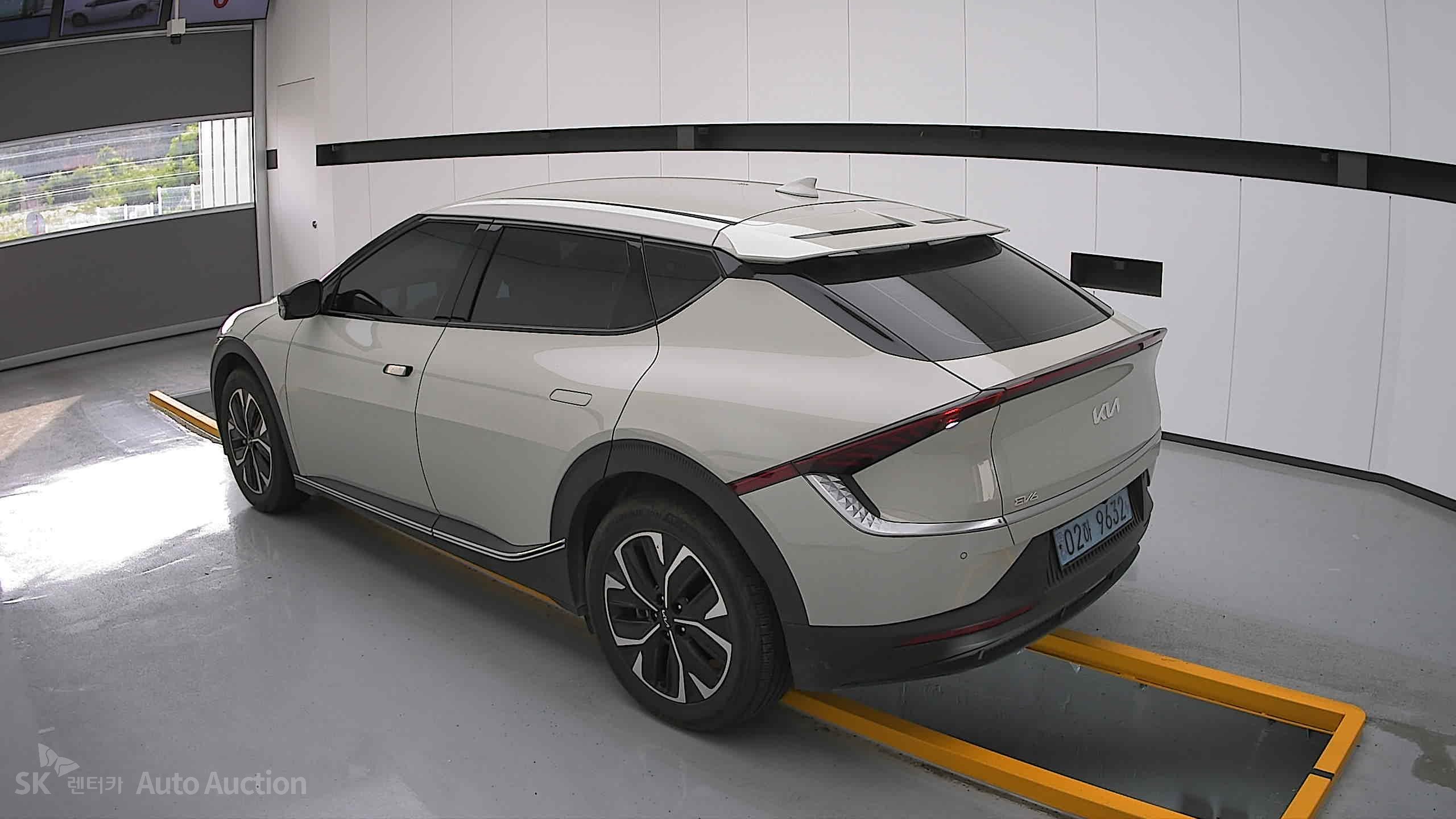 2022 - kia ev6
