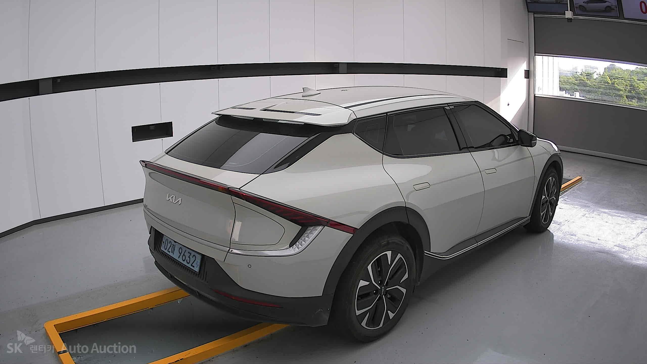 2022 - kia ev6