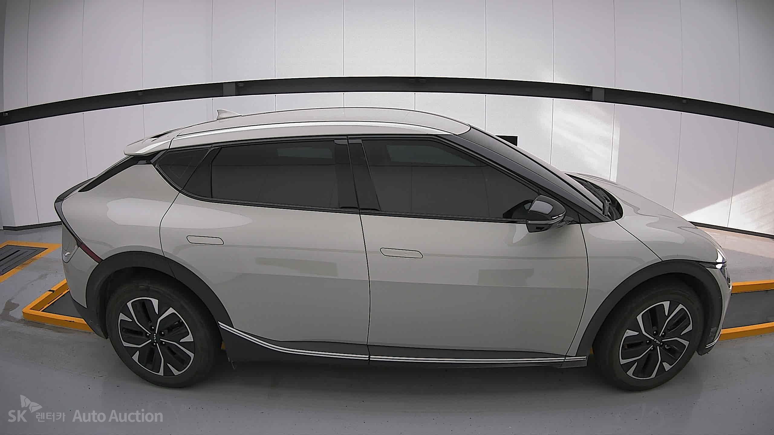2022 - kia ev6