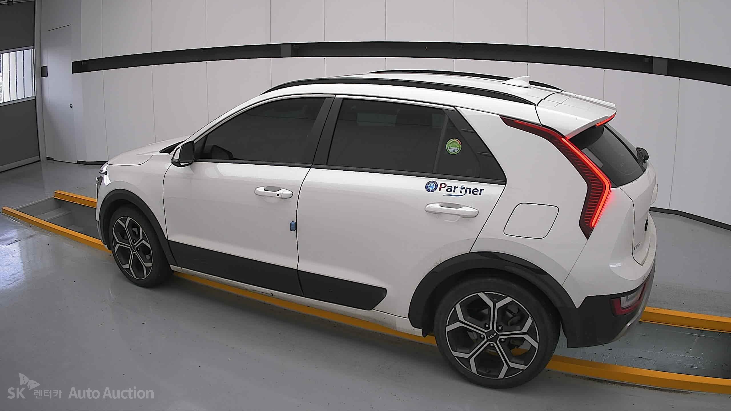 2022 - kia all-new niro