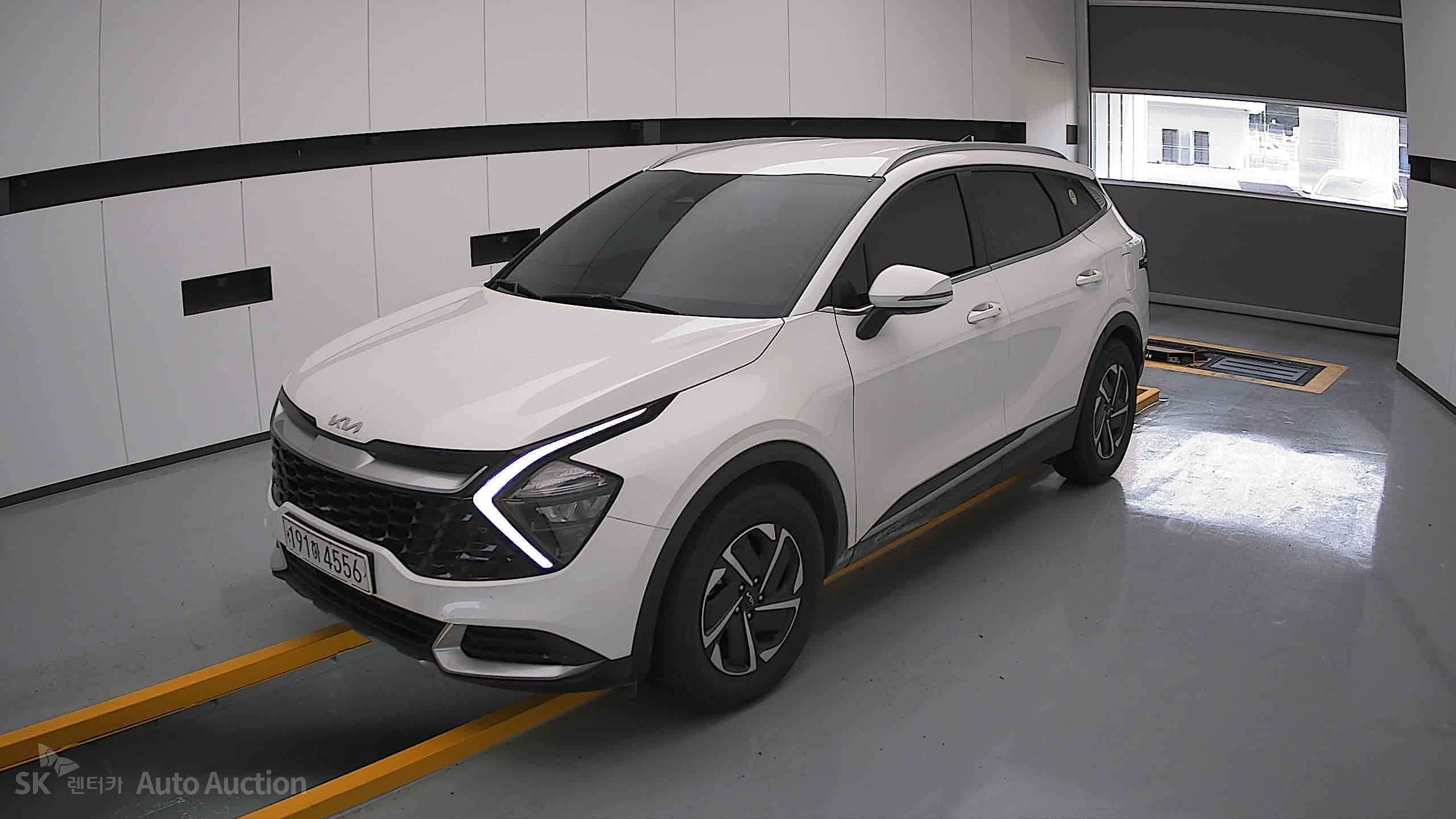 2023 - kia sportage