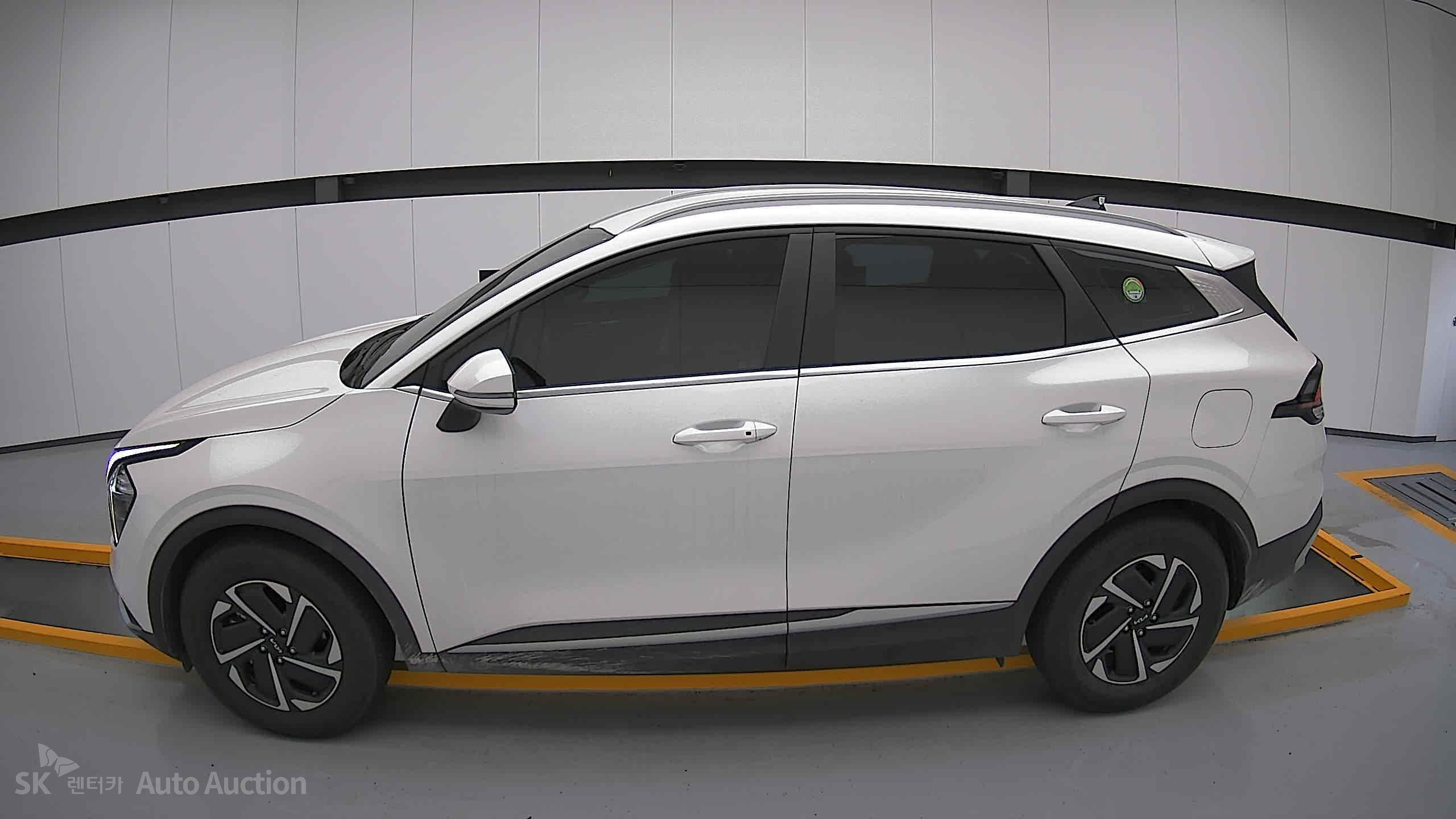2023 - kia sportage