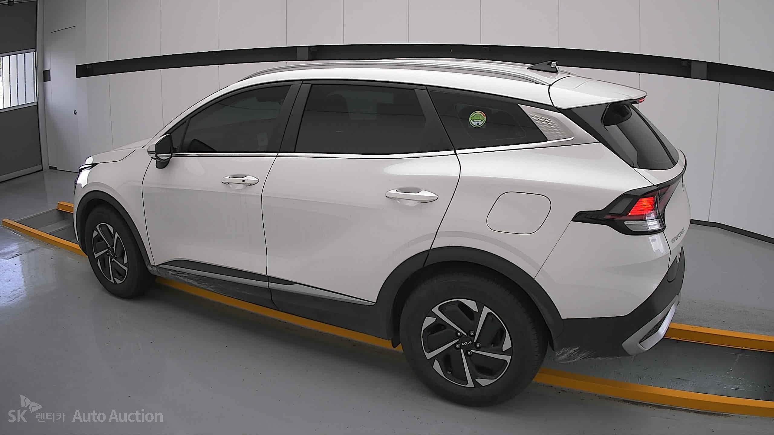 2023 - kia sportage