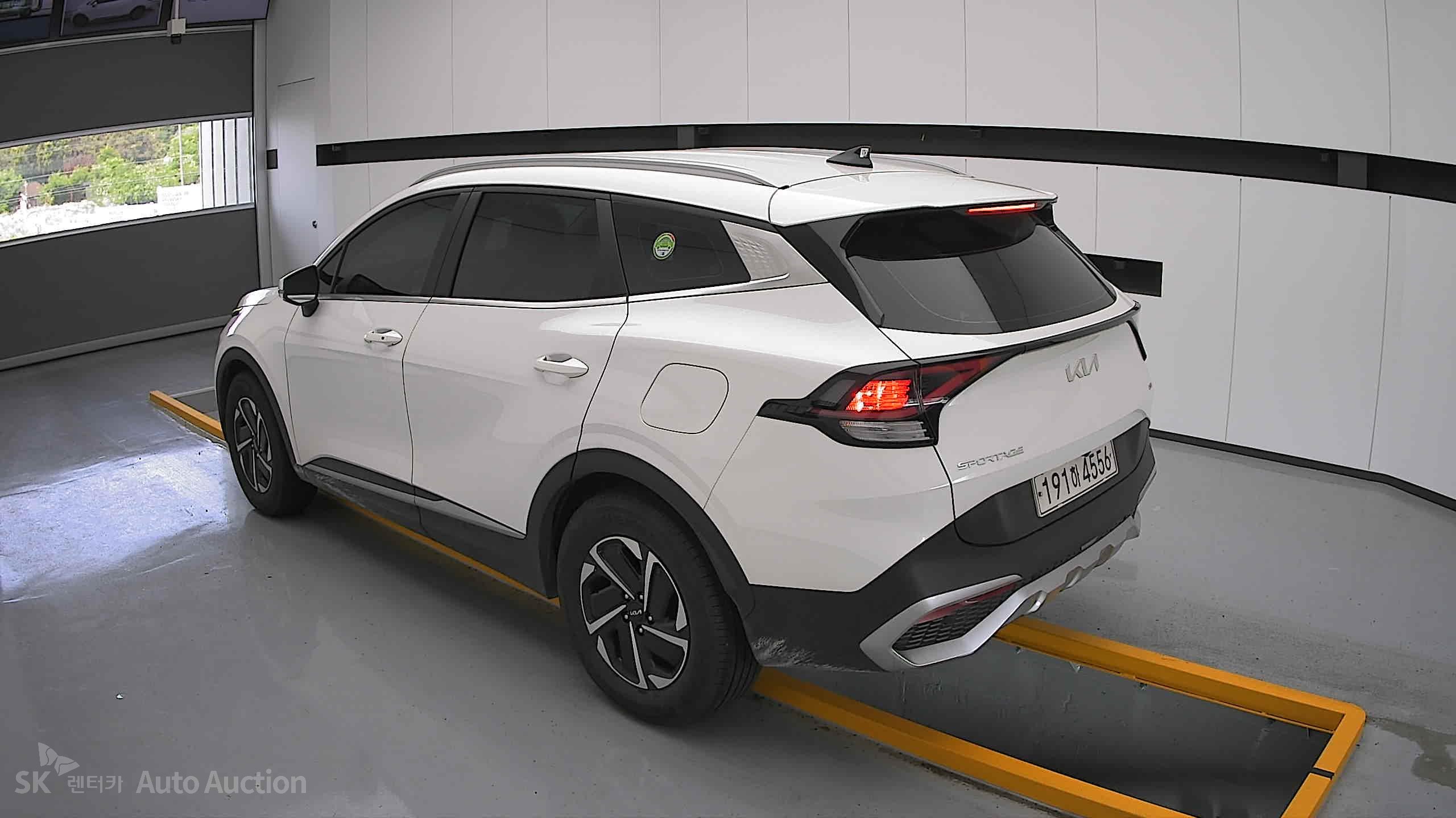 2023 - kia sportage