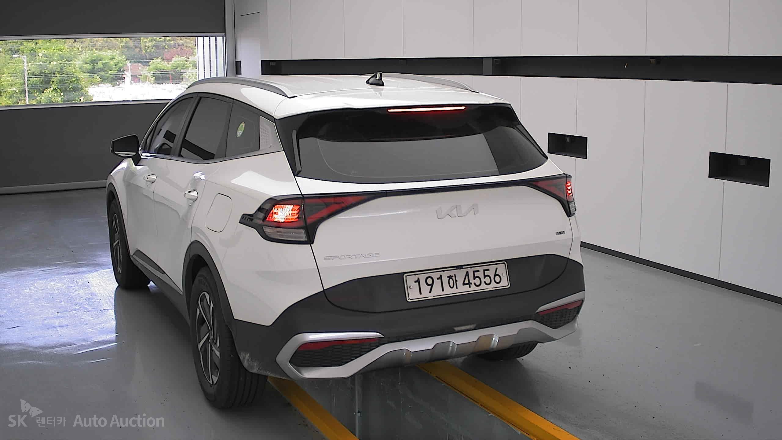 2023 - kia sportage