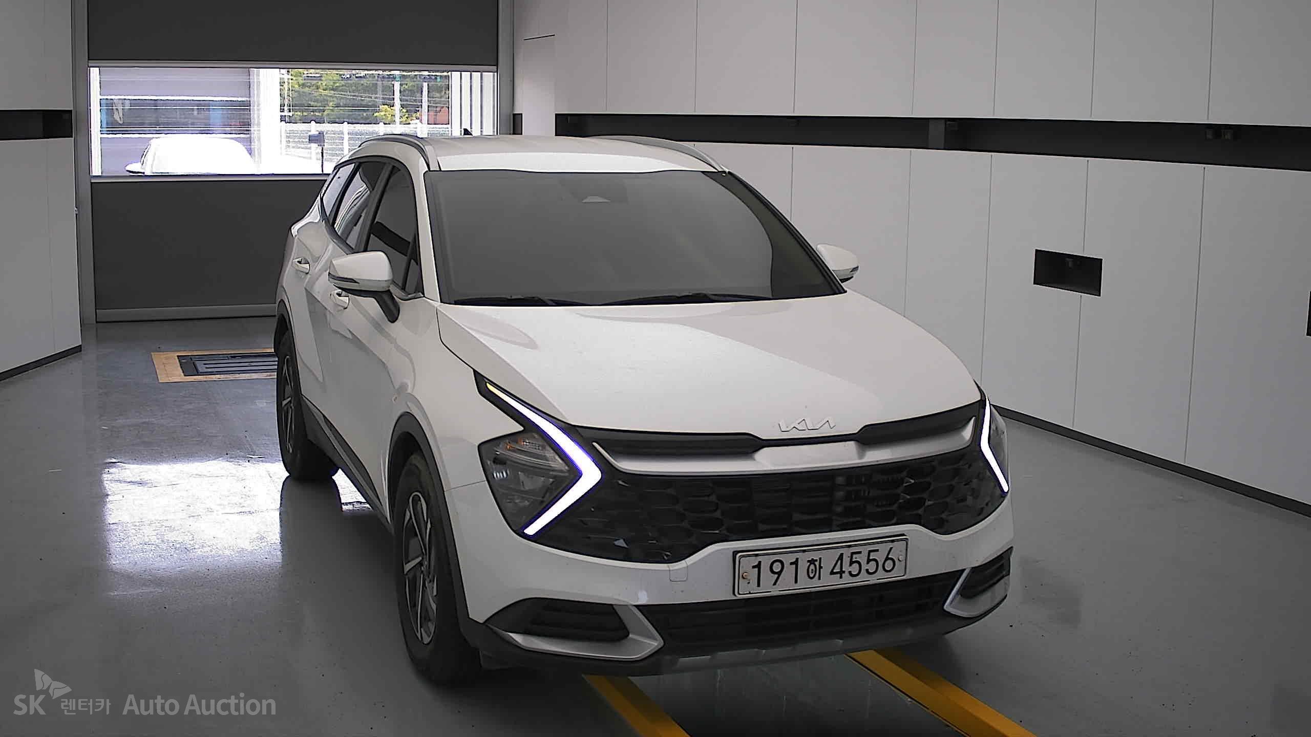 2023 - kia sportage